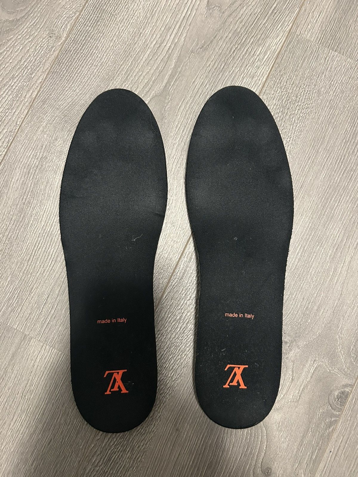 Louis Vuitton Lucian Clarke x Louis Vuitton "A View" Sneaker Size US 10 / EU 43 - 12 Thumbnail