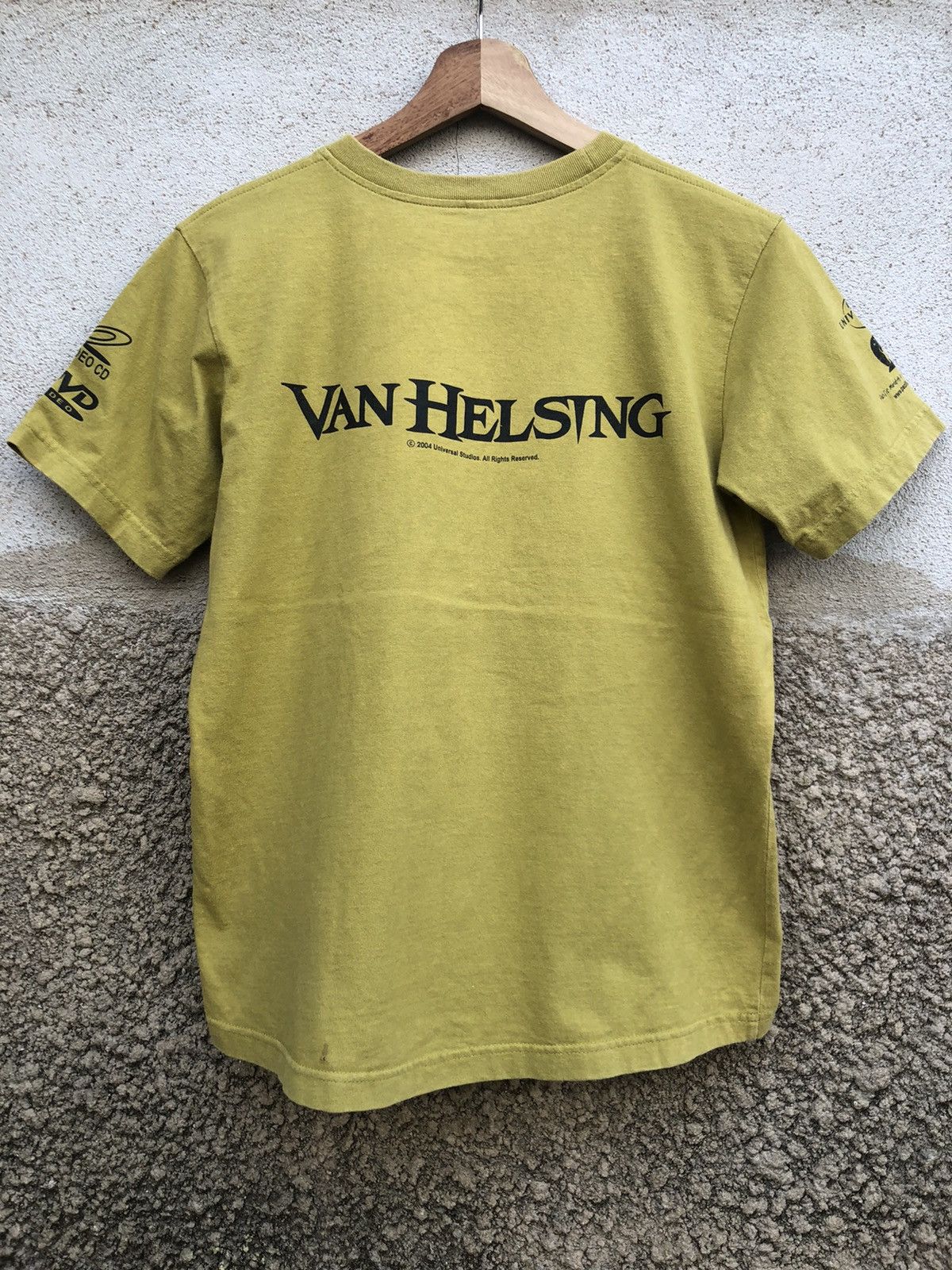 Vintage Vintage 2004 Van Hellshing Promo Movie Tshirt Size US S / EU 44-46 / 1 - 2 Thumbnail