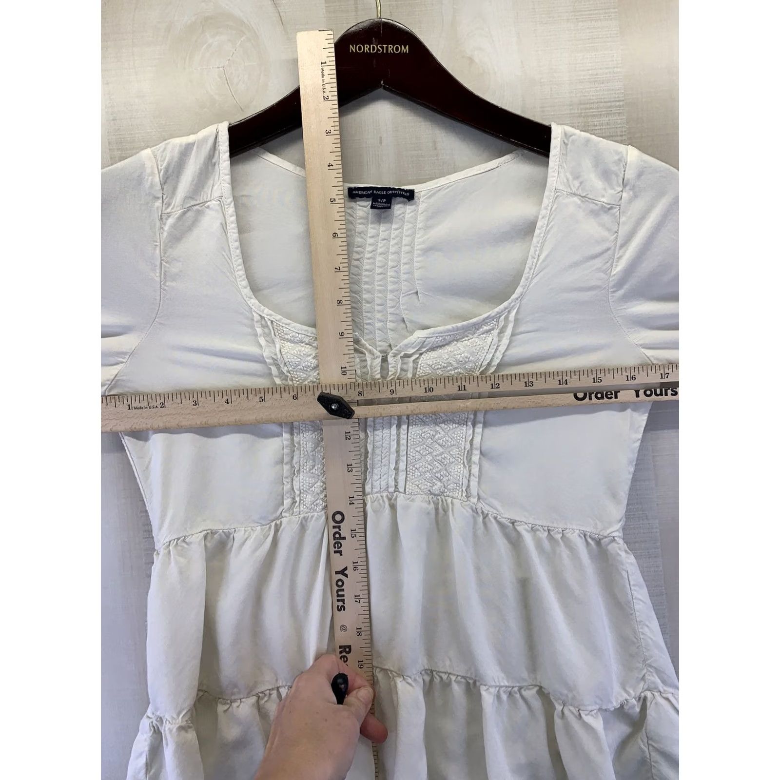 American Eagle Outfitters VINTAGE American Eagle Blouse 3/4 Sleeve Ruffle Ivory Top Womens S XS? Size S / US 4 / IT 40 - 5 Thumbnail