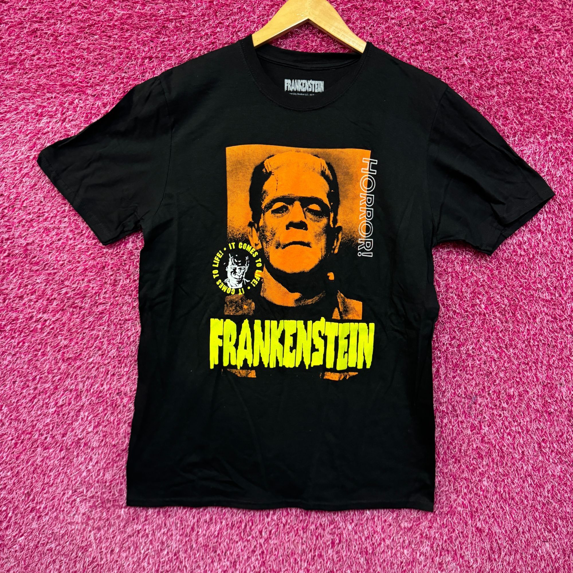 Other Frankenstein Its Alive Universal Monster Horror Movie Tee M Size US M / EU 48-50 / 2 - 1 Thumbnail