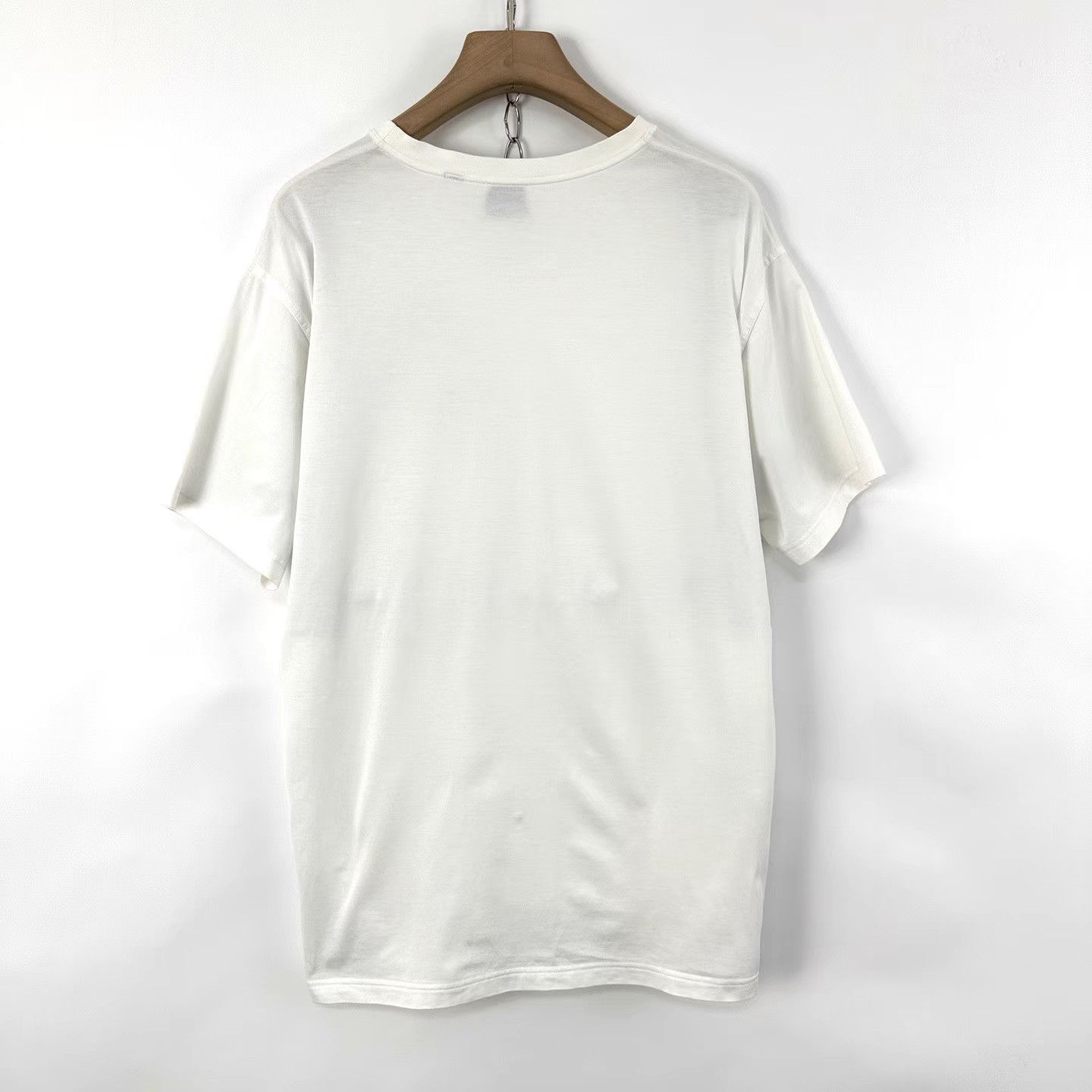 Burberry Burberry Men's White Chest Logo Print Short Sleeve K12 Size US M / EU 48-50 / 2 - 2 Thumbnail