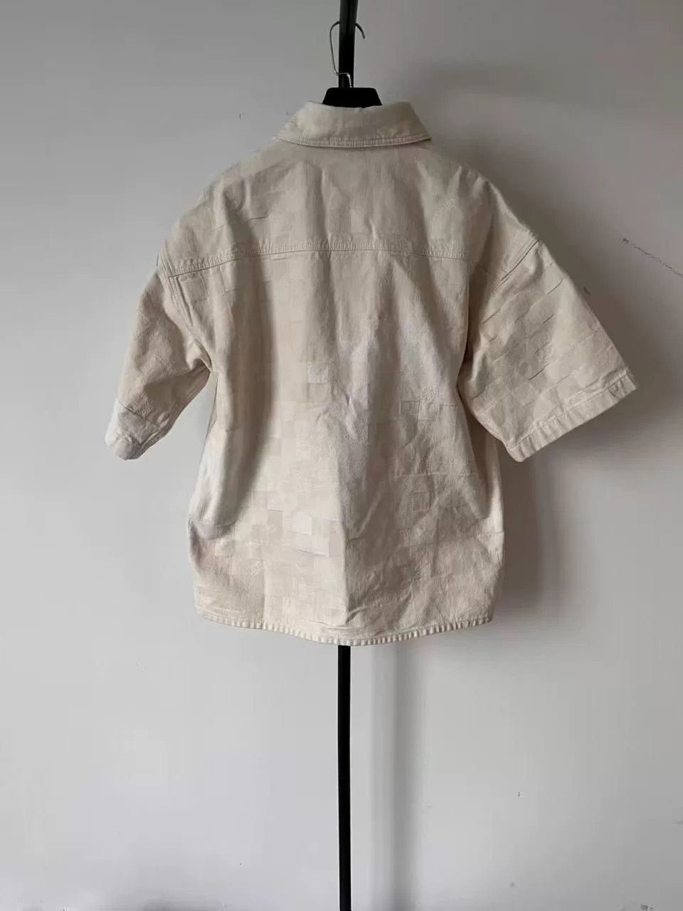Louis Vuitton beige short sleeve button-up shirt Size US M / EU 48-50 / 2 - 2 Thumbnail