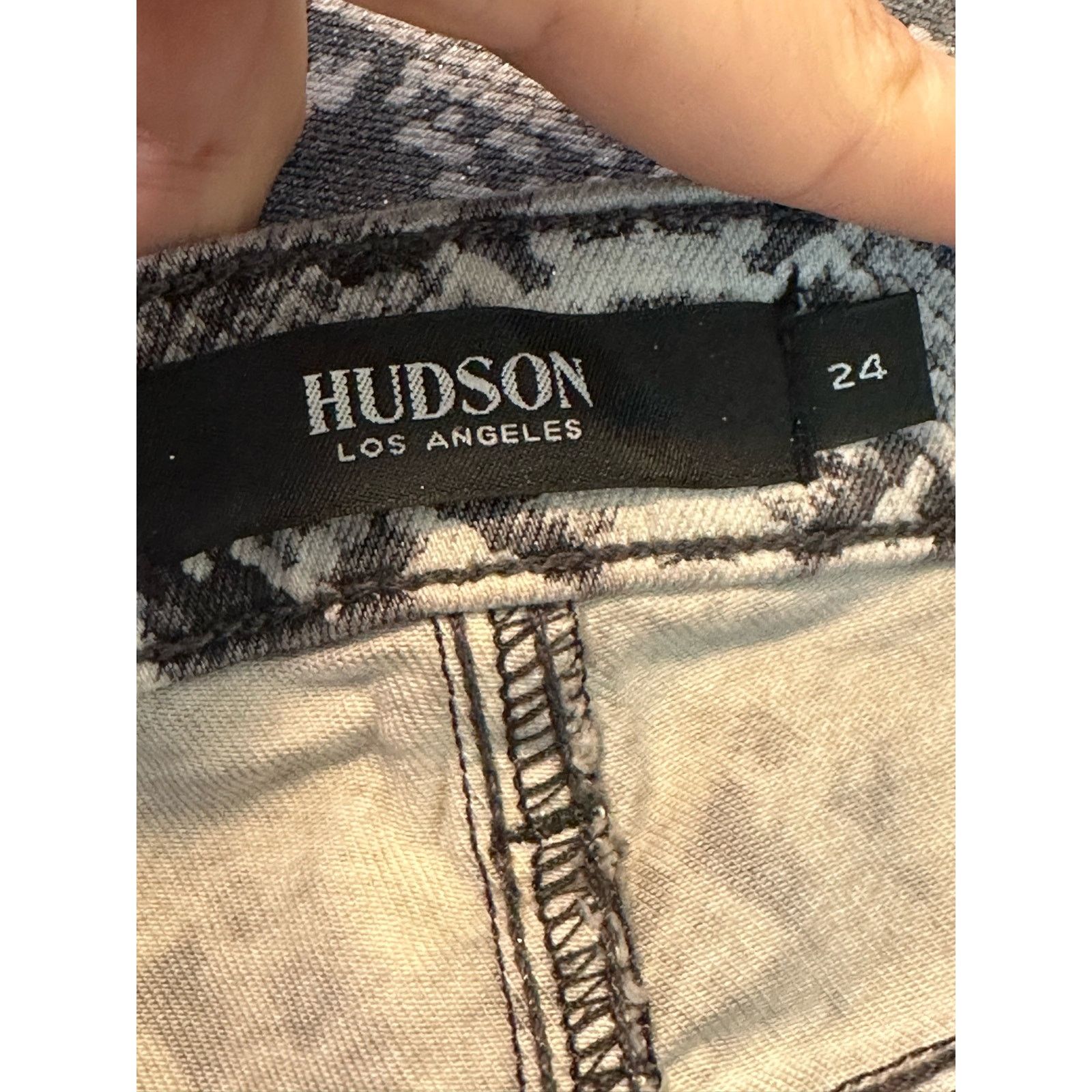 Hudson Hudson shimmery python skinny stretch jeans size 24 - 0 Size 25" / US 0 / IT 36 - 3 Thumbnail
