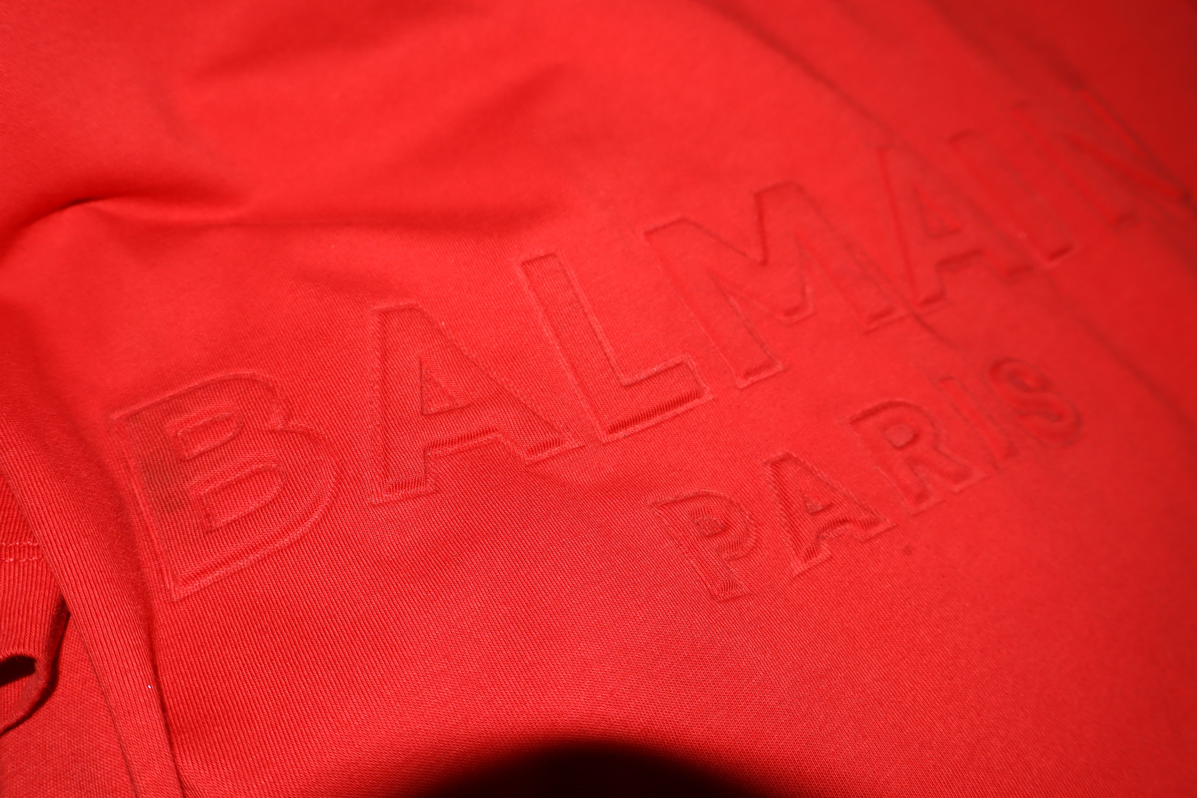 Balmain Embossed logo print t-shirt Size US M / EU 48-50 / 2 - 9 Thumbnail