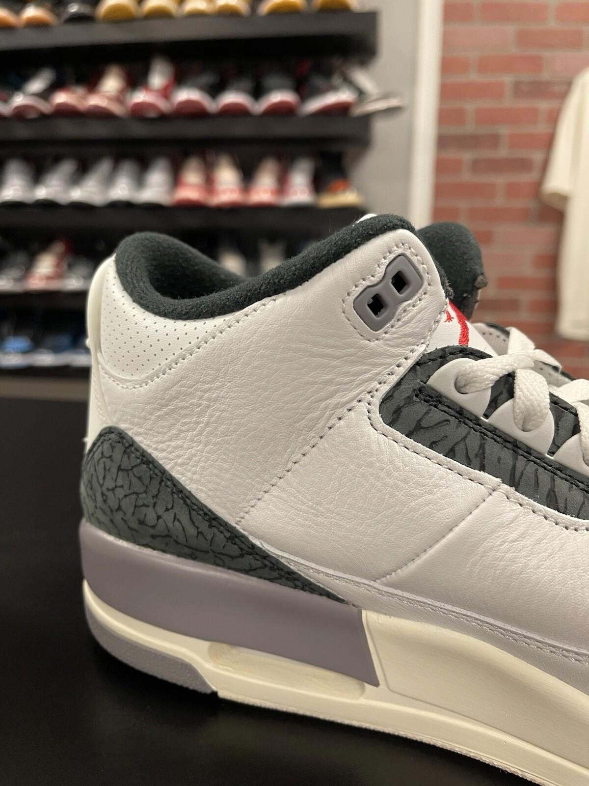 Nike Size 11 - Nike Air Jordan 3 Retro Cement Grey CT8532-106 Size US 11 / EU 44 - 8 Thumbnail