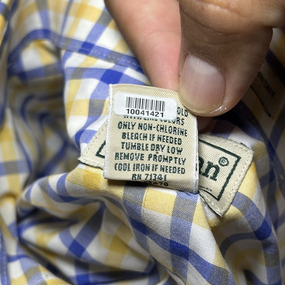 L.L. Bean L.L. BEAN MENS WRINKLE AND STAIN RESISTANT BUTTON UP NWOT Size US XL / EU 56 / 4 - 8 Thumbnail