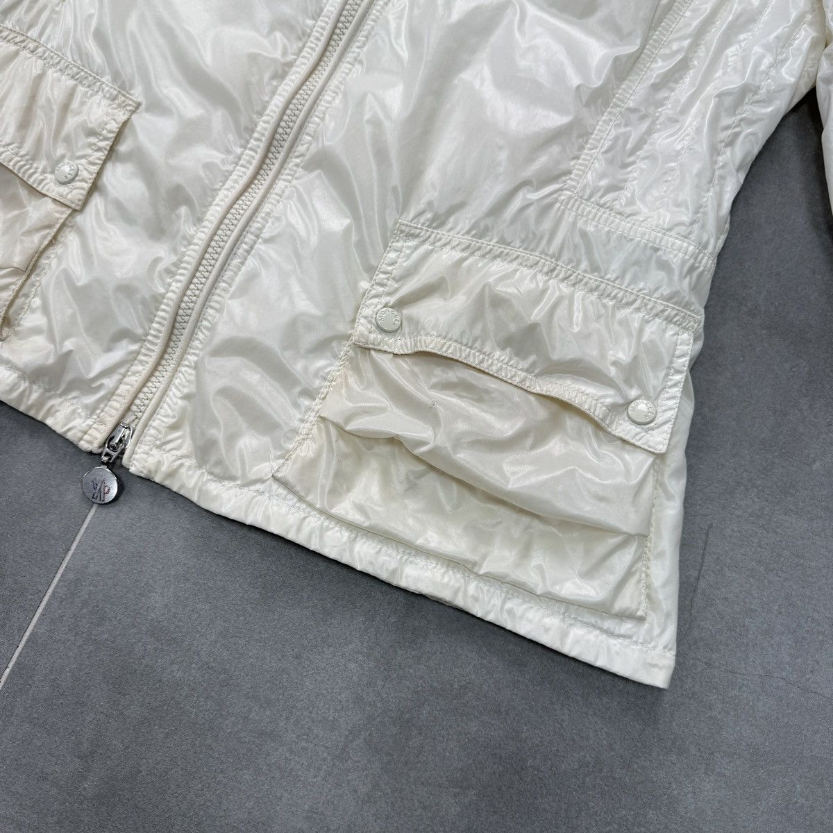 Moncler Authentic Moncler Women Jacket Size 4 (L) Size L / US 10 / IT 46 - 8 Thumbnail