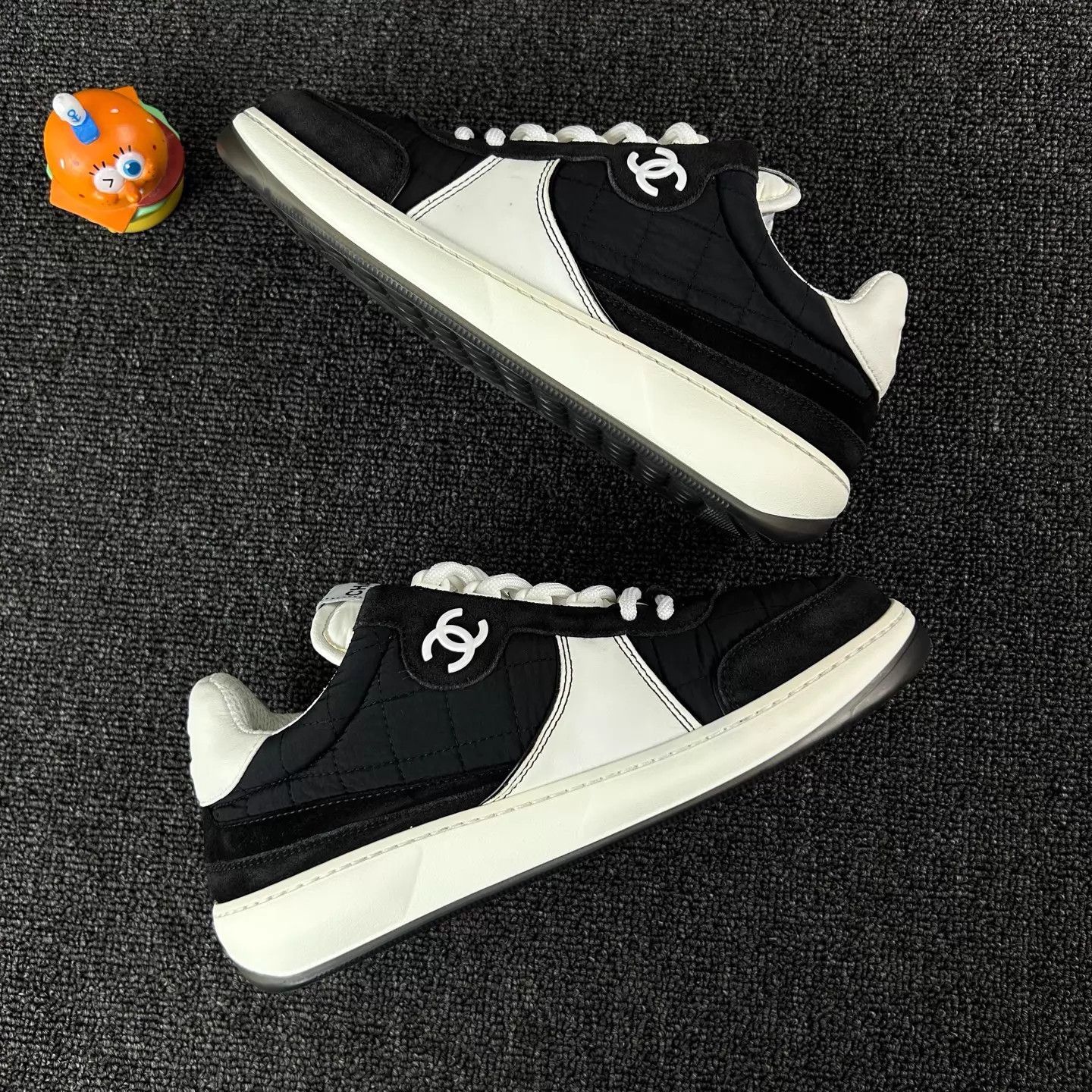 Chanel Chanel Black Suede CC Logo Sneakers 37 Size US 6.5 / IT 36.5 - 4 Thumbnail