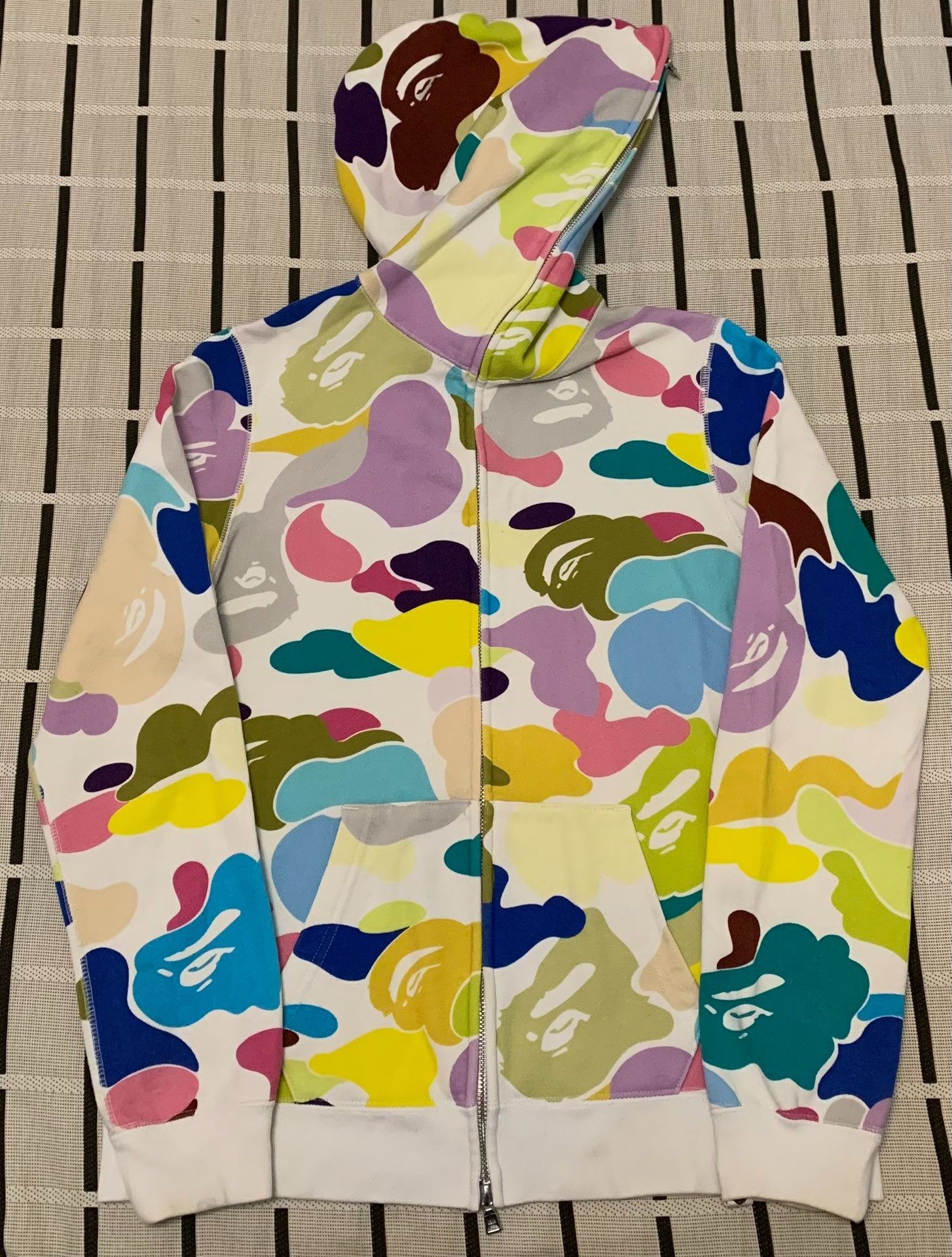 Bape Bape Camo Rainbow Multi Light Jacket S Men Size US S / EU 44-46 / 1 - 1 Thumbnail