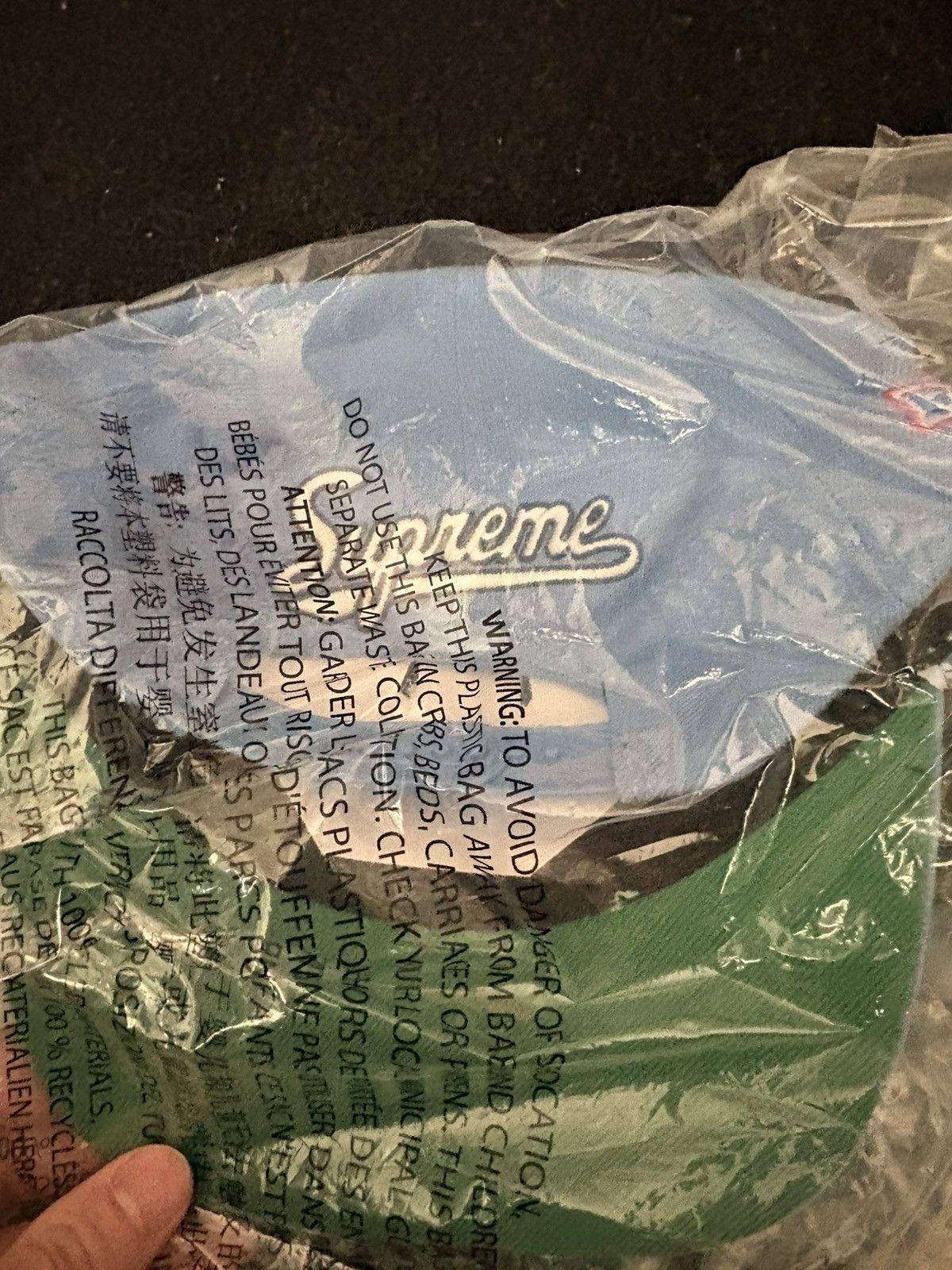 Supreme Supreme World famous 6 panel Size ONE SIZE - 3 Thumbnail
