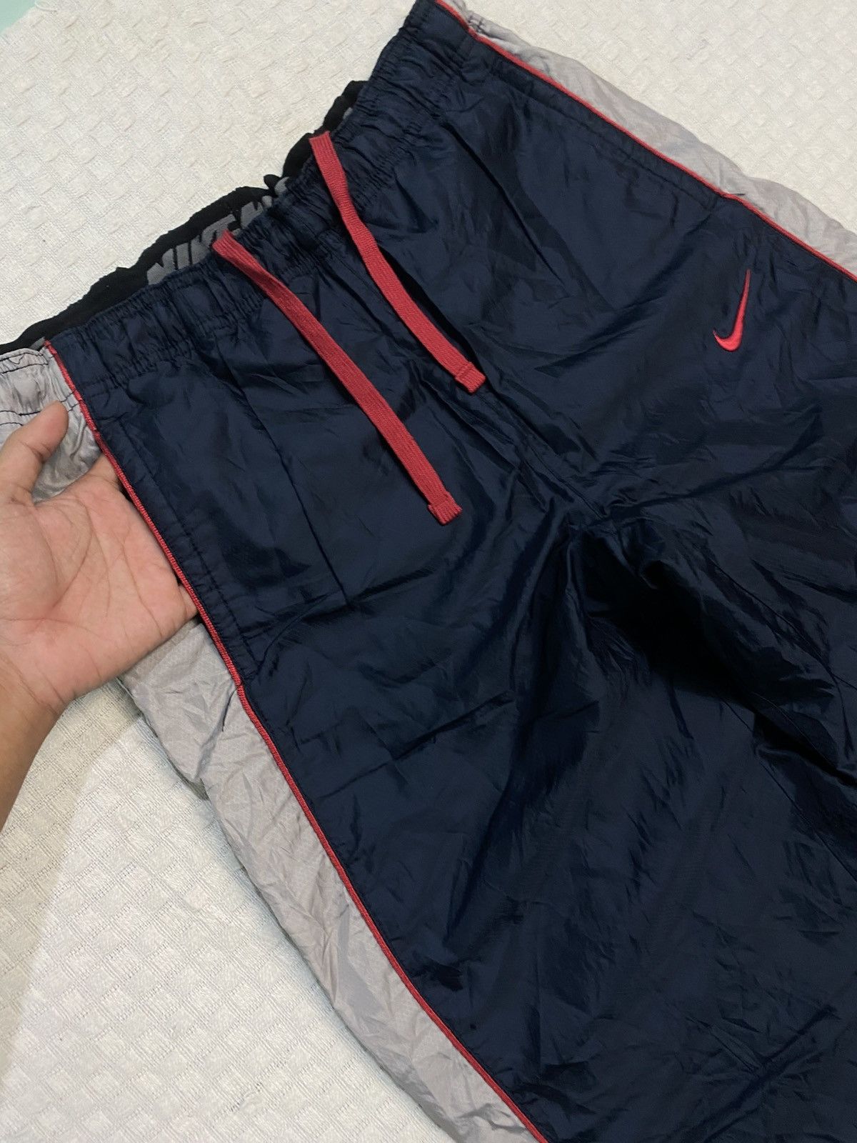 Bodega × Nike 💥 VINTAGE NIKE 90S BAGGY WIDE LEG SWOOSH TRACK PANTS Y2K Size US 36 / EU 52 - 2 Thumbnail