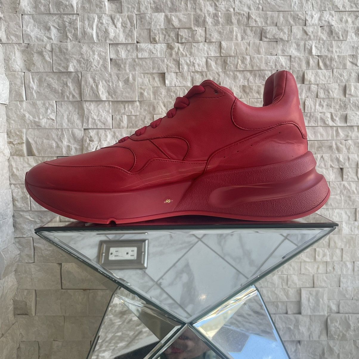 Alexander McQueen Alexander McQueen Oversized Runner Sneaker Size 45 Size US 12 / EU 45 - 3 Thumbnail