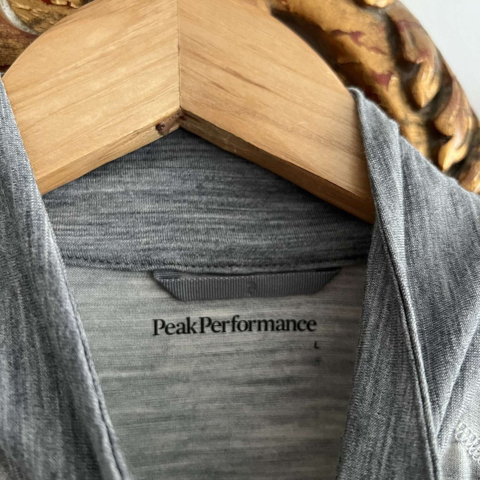 Peak Performance Peak performance Longsleeve merino wool gorpcore thermo Size L / US 10 / IT 46 - 5 Thumbnail