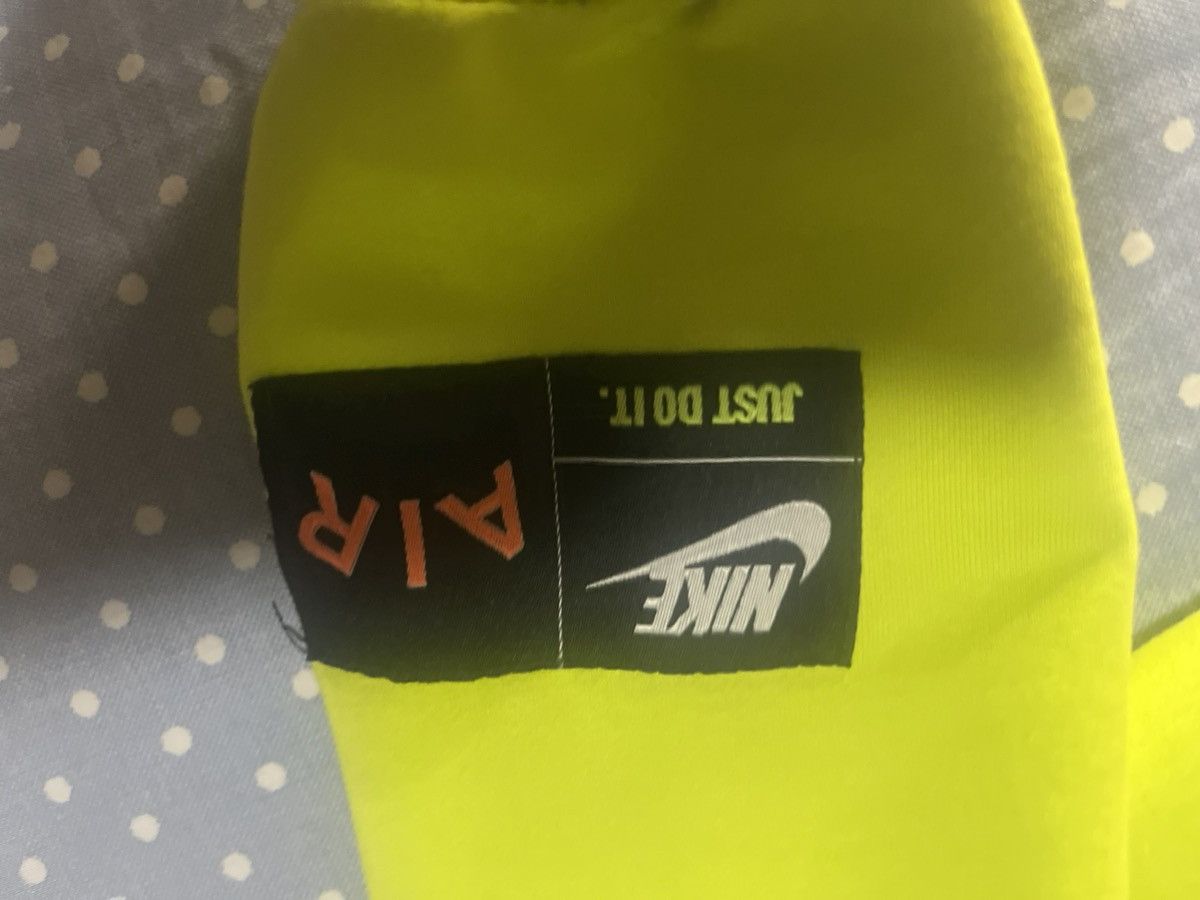 Nike Neon green Nike crewneck sweatshirt with palm tree design Size US M / EU 48-50 / 2 - 6 Thumbnail