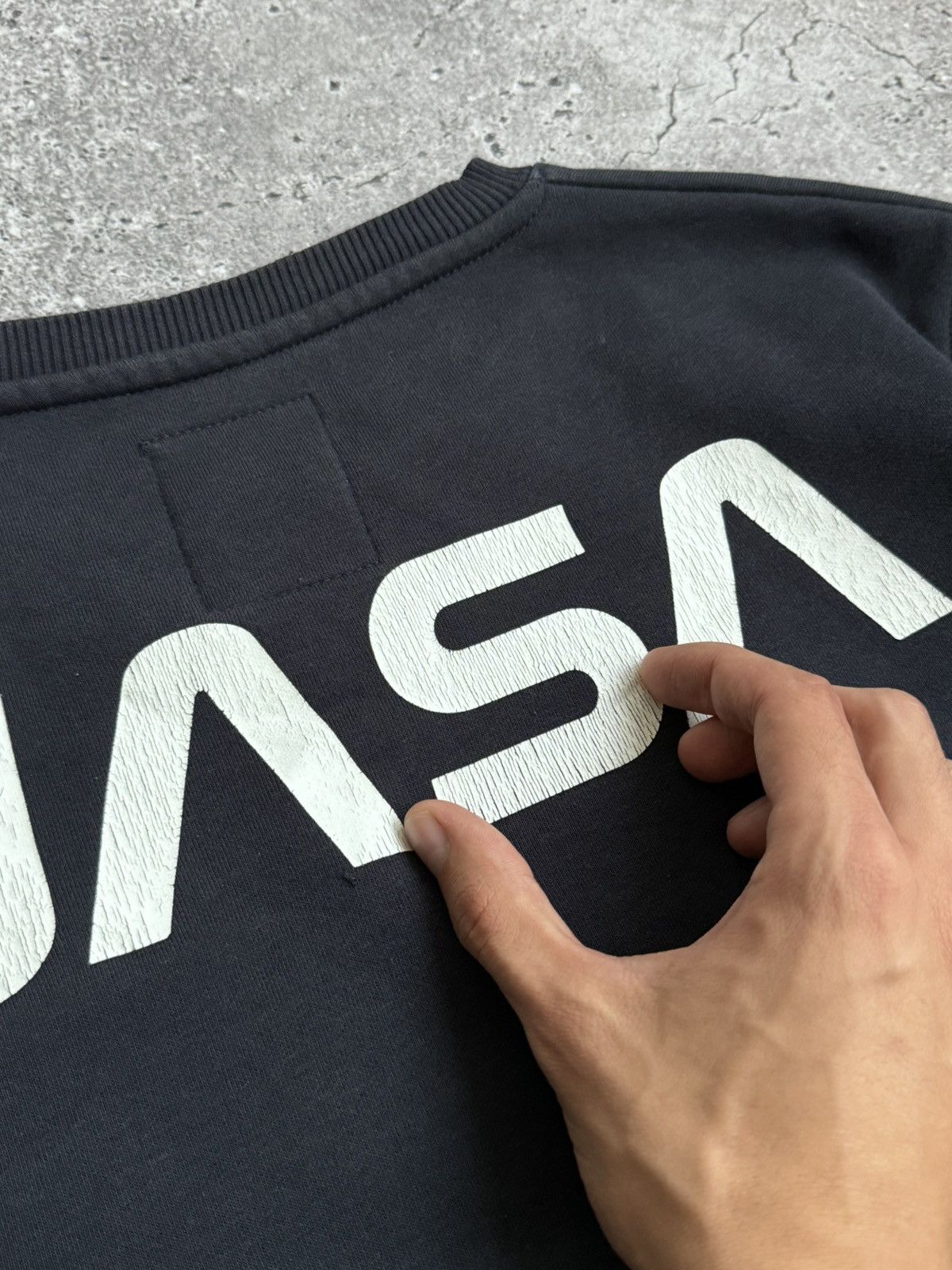 Alpha Industries × Vintage Vintage Alpha Industries x NASA big logo sweatshirt Size US S / EU 44-46 / 1 - 9 Thumbnail