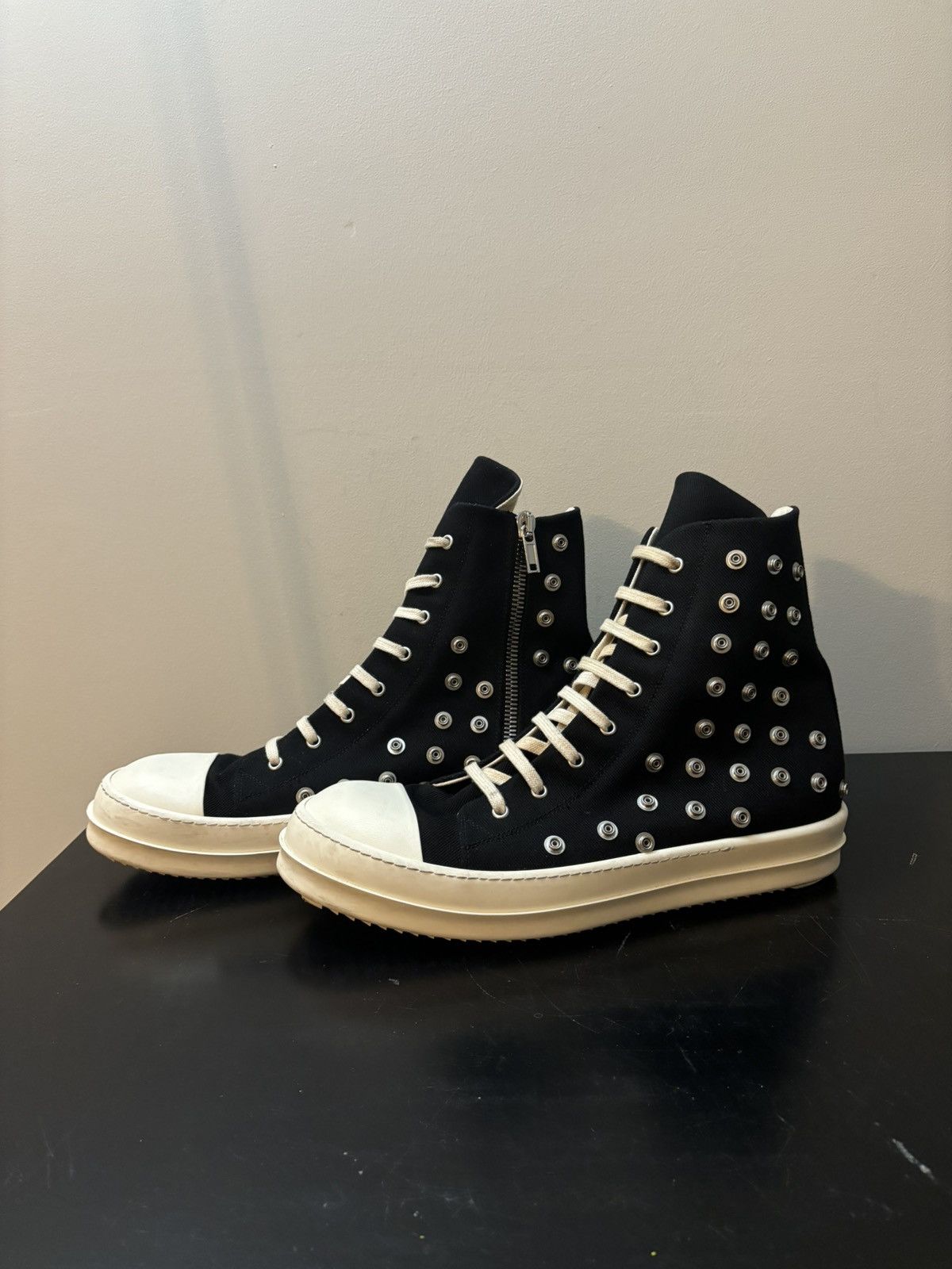 Rick Owens Drkshdw Rick Owens DRKSHDW Ramones Studded Eyelets Black Milk Size US 15 / EU 48 - 1 Thumbnail