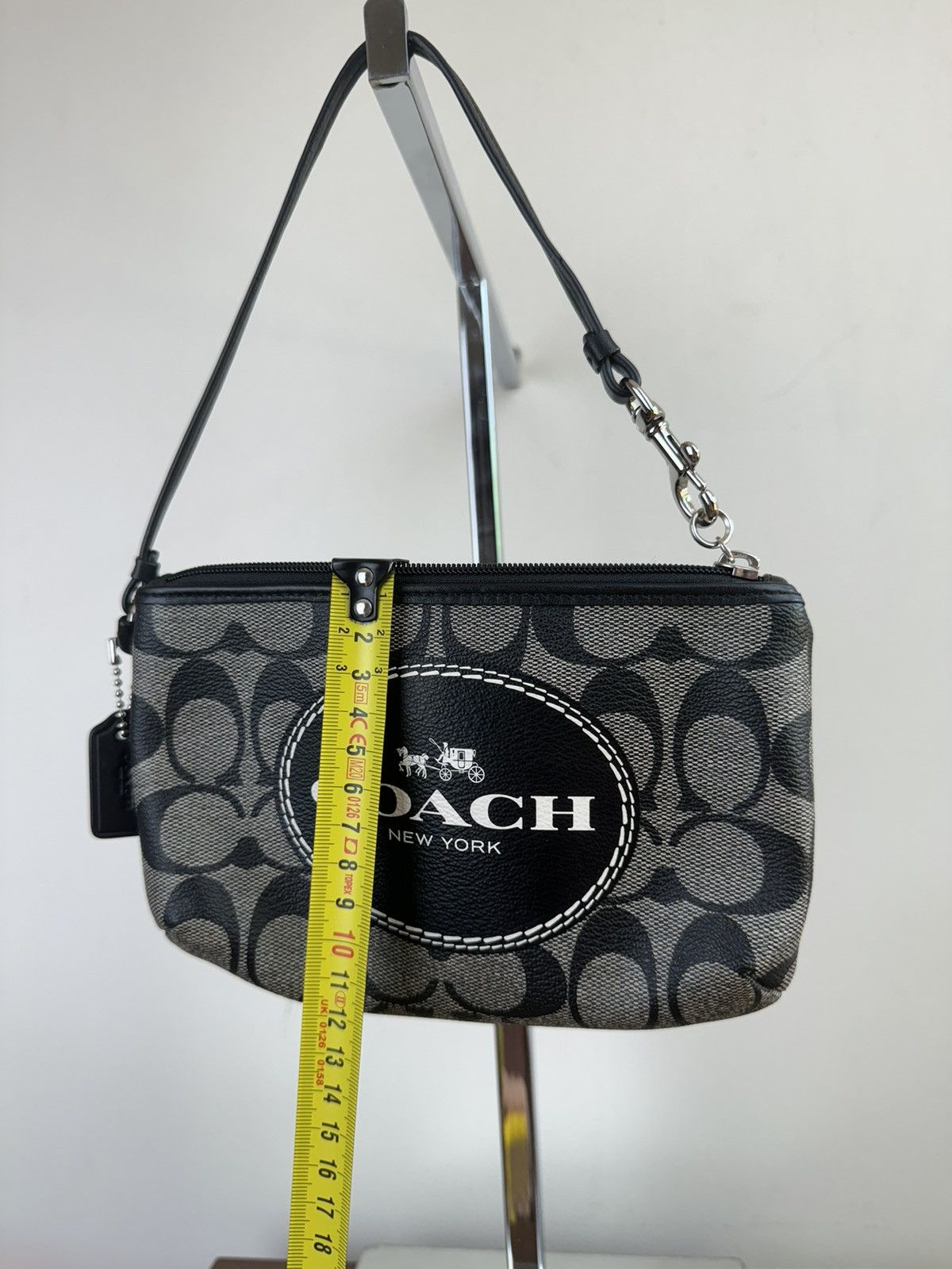 Coach Mini hand bag Coach y2k original casual streetwear item Size ONE SIZE - 6 Thumbnail