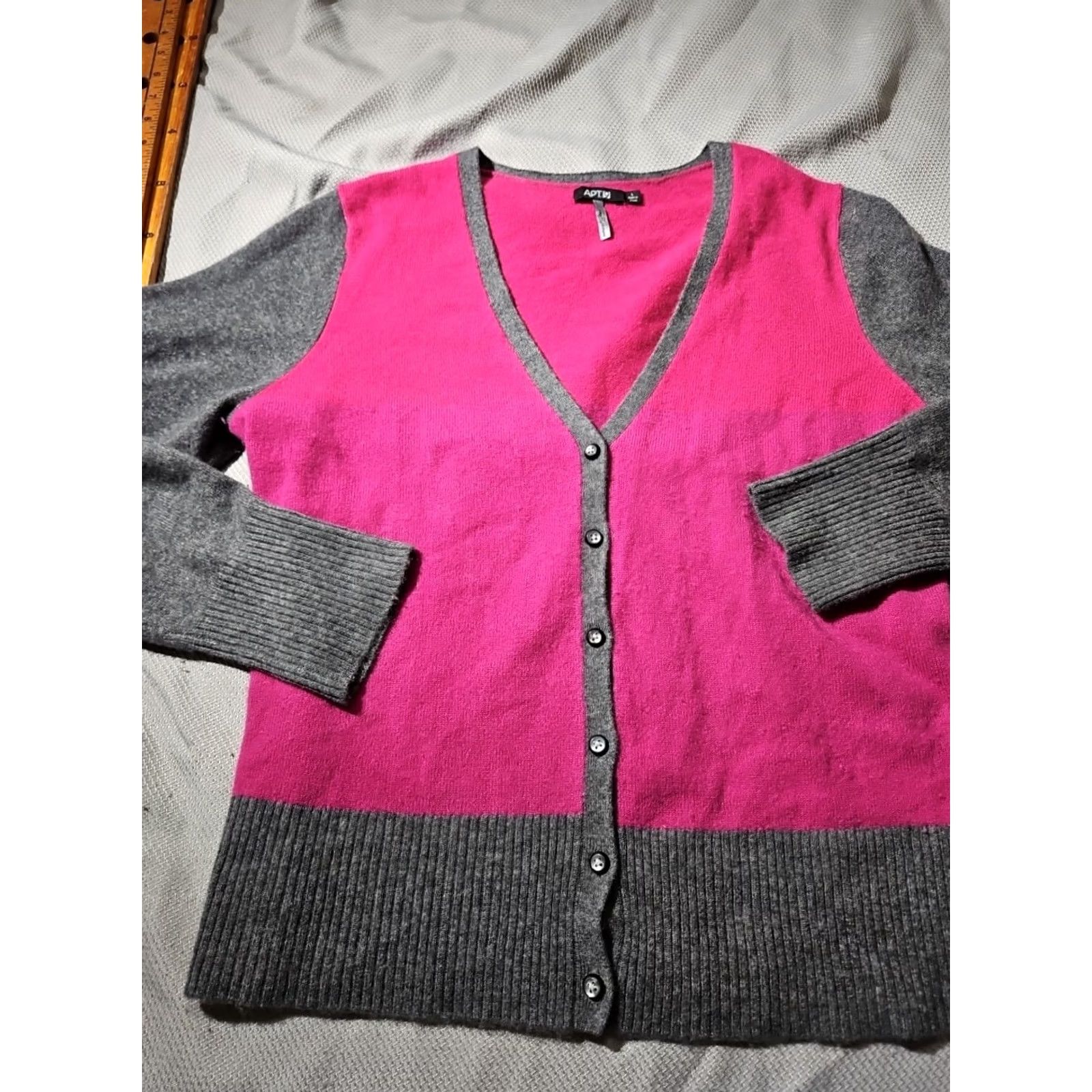 Apt. 9 Apt. 9 Cardigan Womens Large Pink Cashmere Luxury Preppy Sweater Button XL? Size L / US 10 / IT 46 - 4 Thumbnail
