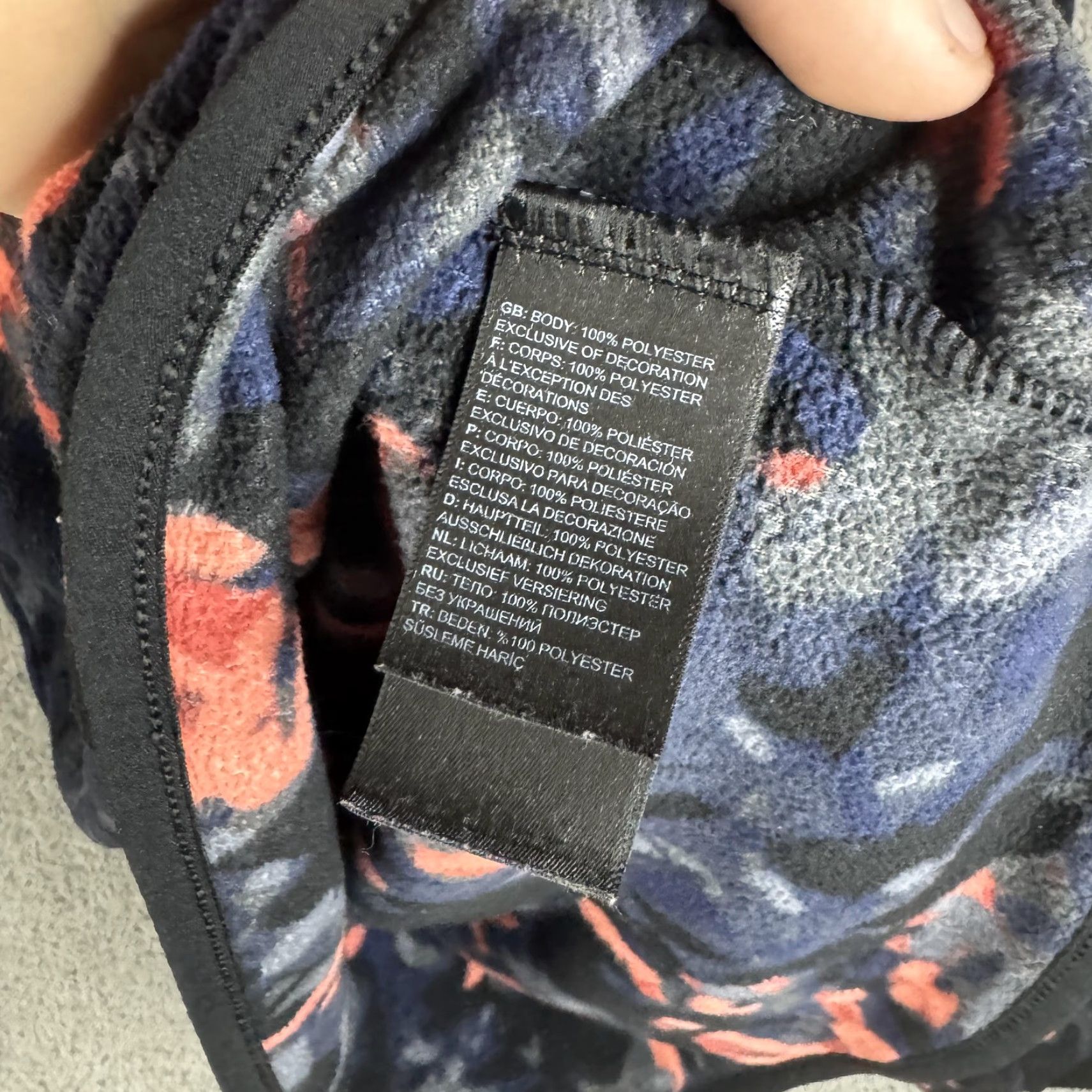 The North Face The North Face Pullover Womens Small Black Camo 1/4 Zip Fleece Hiking Outdoor Size S / US 4 / IT 40 - 7 Thumbnail