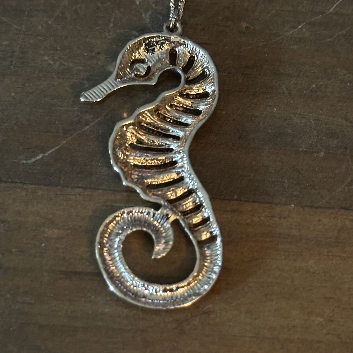 Other Gold tone rhinestone seahorse pendant necklace Size ONE SIZE - 5 Thumbnail