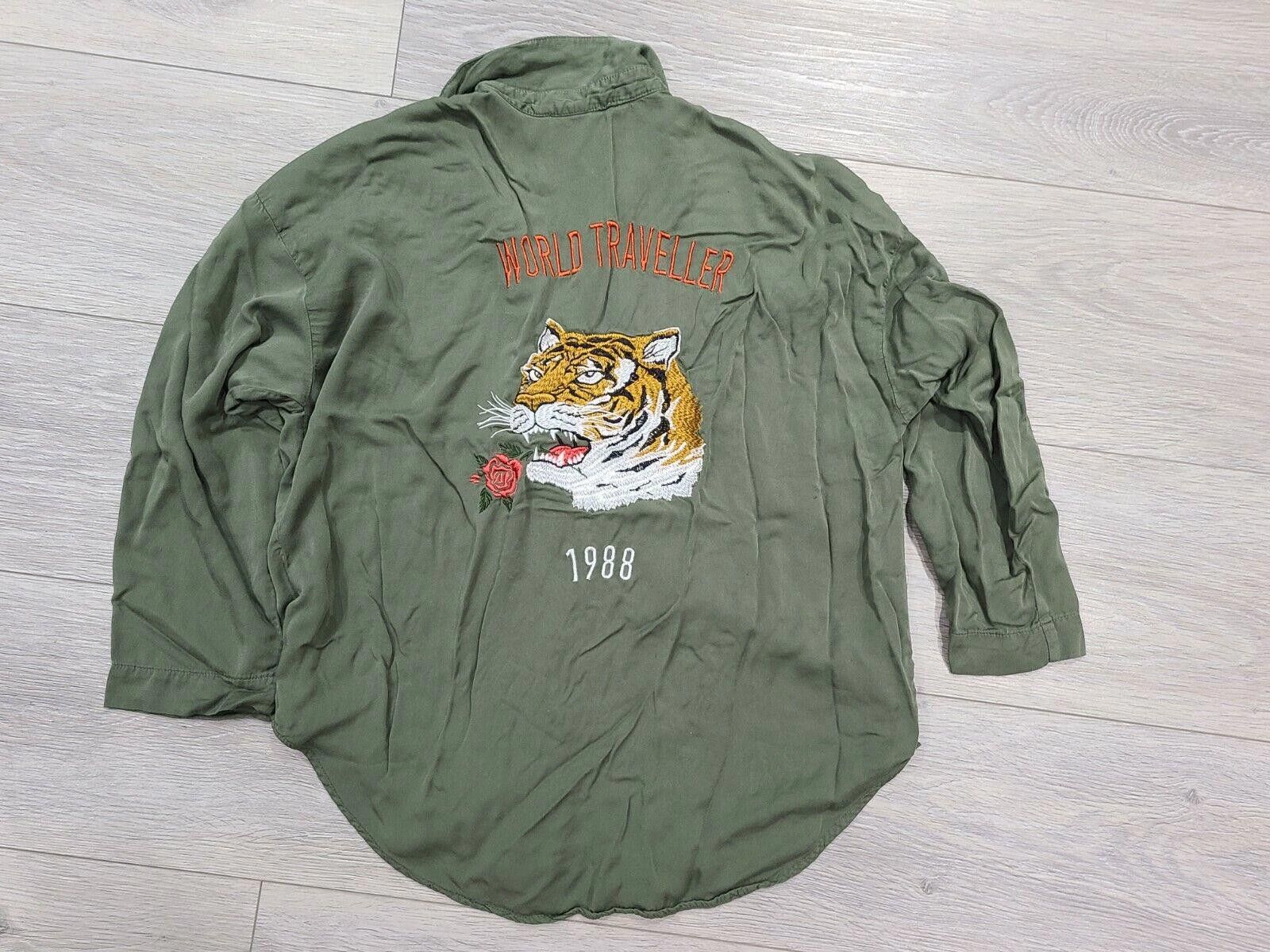 Forever 21 forever 21 contemporary Top Large World Tiger Street Green Size L / US 10 / IT 46 - 1 Thumbnail