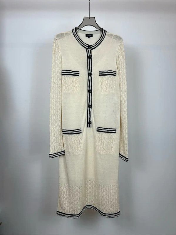 Chanel Chanel White Cotton Long Sleeve Dress 0089 Size S / US 4 / IT 40 - 1 Thumbnail