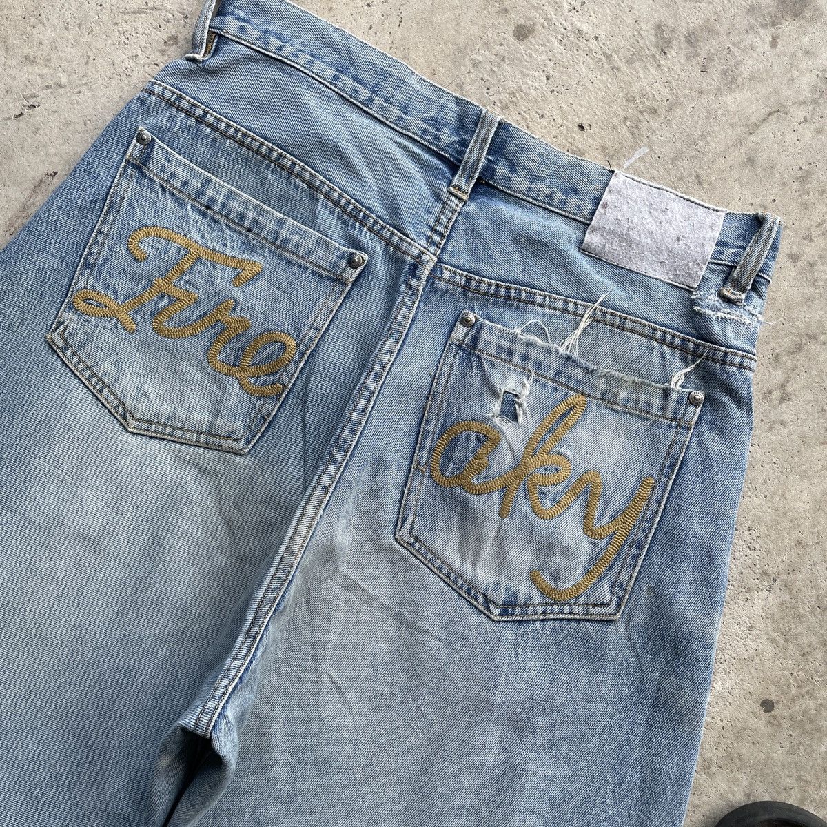 Japanese Brand Vintage Distressed Baggy Jeans Japanese Denim Pants W32 Size US 32 / EU 48 - 8 Thumbnail