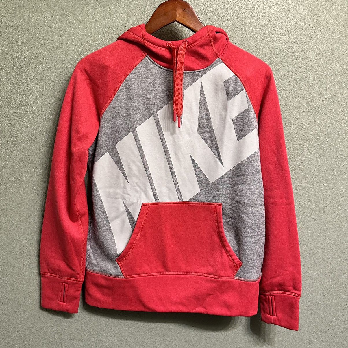 Nike Nike Thermafit Red and Gray Hoodie Size M / US 6-8 / IT 42-44 - 1 Thumbnail