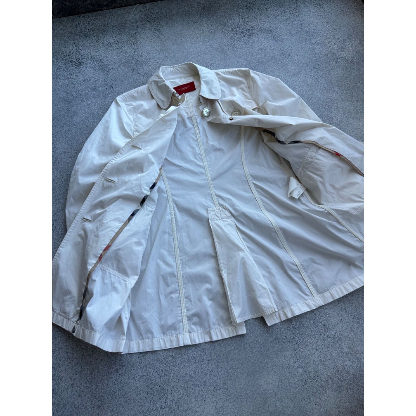 Burberry VTG Burberry Red Label White Woman Trench Coat Size M / US 6-8 / IT 42-44 - 10 Thumbnail