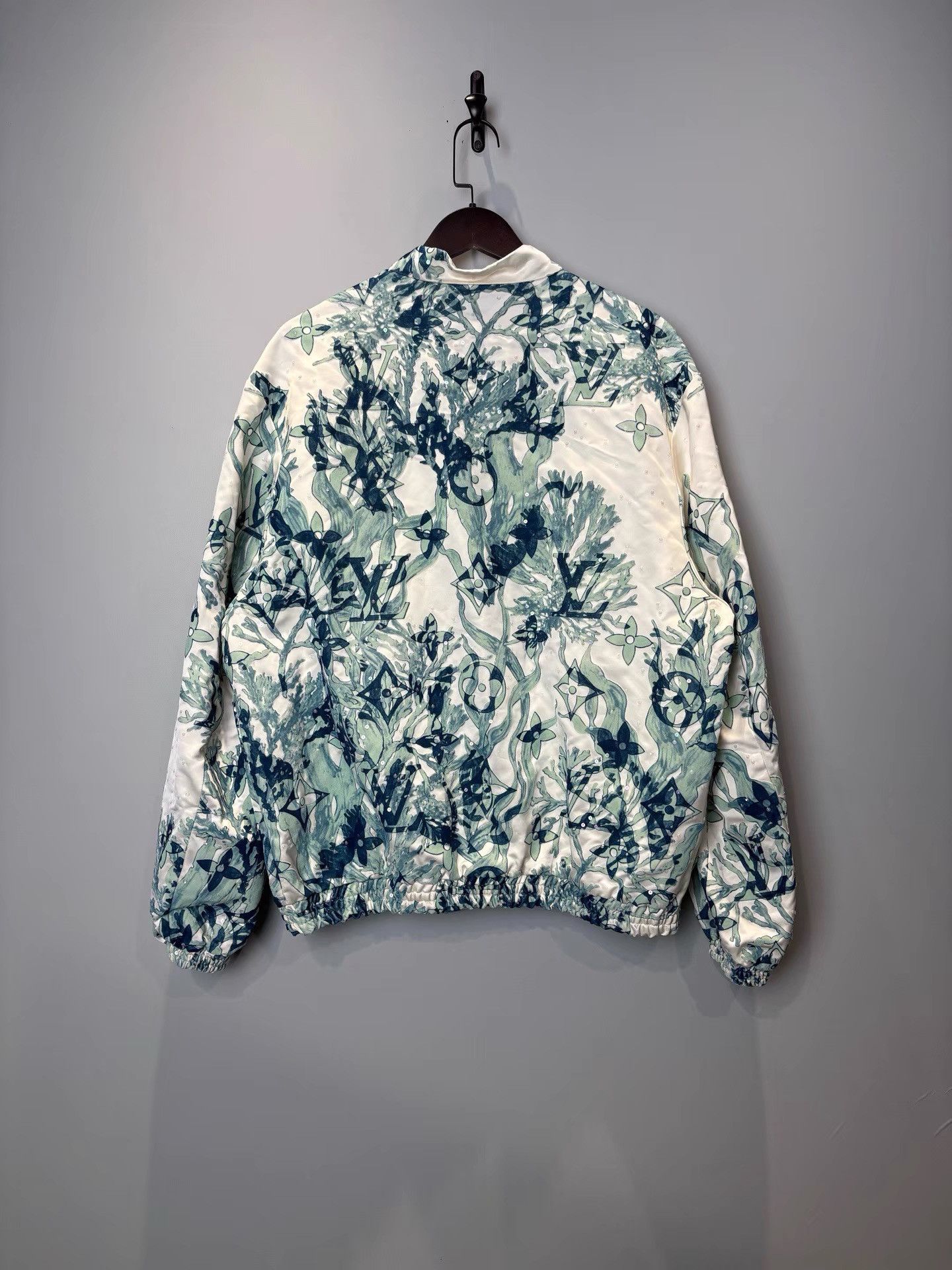 Louis Vuitton LV White & Blue Seaweed Print Sequin Jacket K36 Size US L / EU 52-54 / 3 - 2 Thumbnail