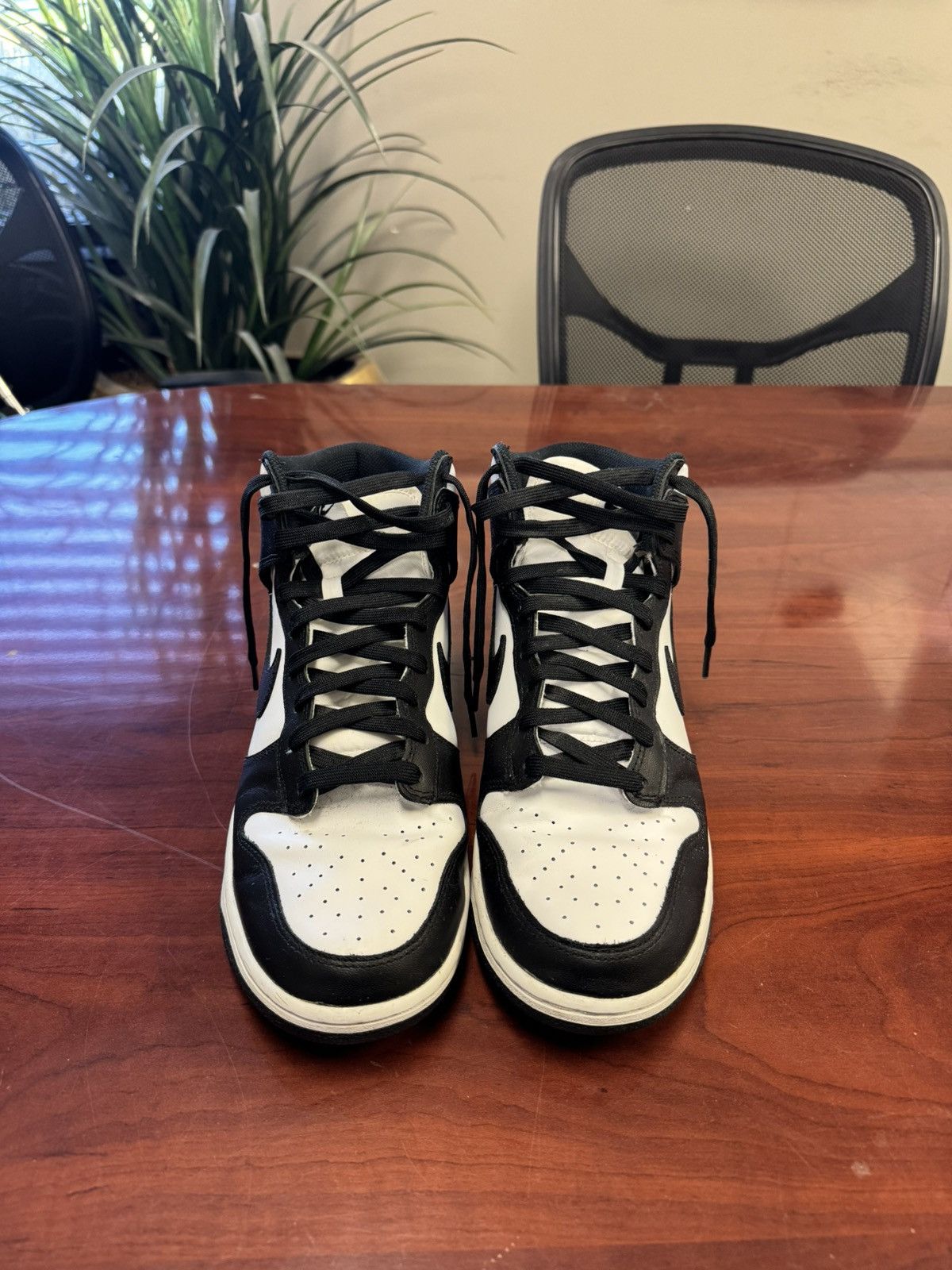 Nike Hightop nike panda dunks Size US 11 / EU 44 - 3 Thumbnail