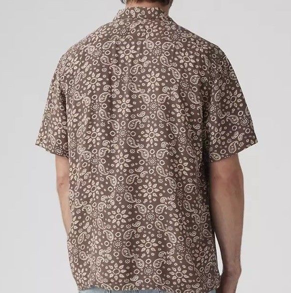 Levi's Levi's Relaxed Fit SS Camp Button-Down Brown Paisley Shirt Size US M / EU 48-50 / 2 - 2 Thumbnail