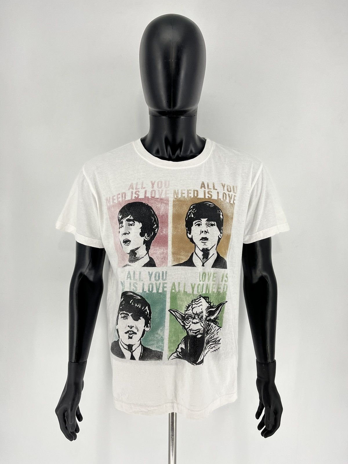 Band Tees × Vintage Vintage Tee Y2K The Beatles All You Need IS Love Size L Size US L / EU 52-54 / 3 - 2 Thumbnail