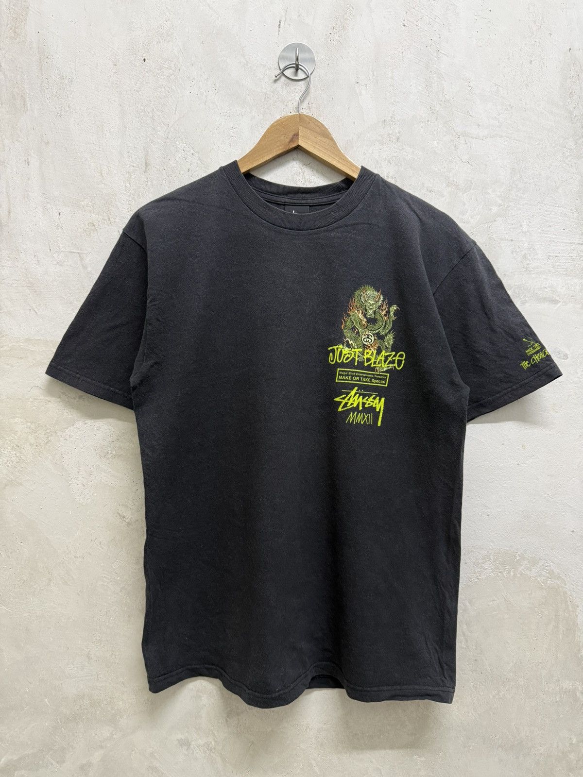 Stussy 2000s Stussy Dragon X Magic Stick X Just Blaze Sun Faded Tee Size US M / EU 48-50 / 2 - 4 Thumbnail