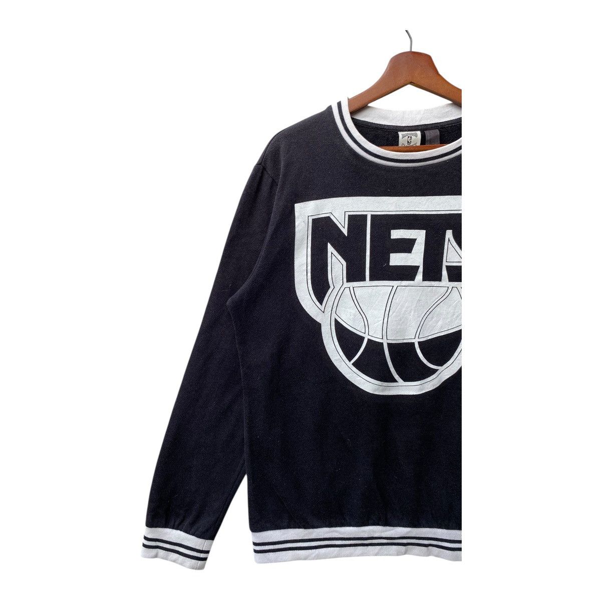 NBA Vintage NBA Nets Sweatshirt Big Logo Jumper Crewneck Size L Size US L / EU 52-54 / 3 - 3 Thumbnail
