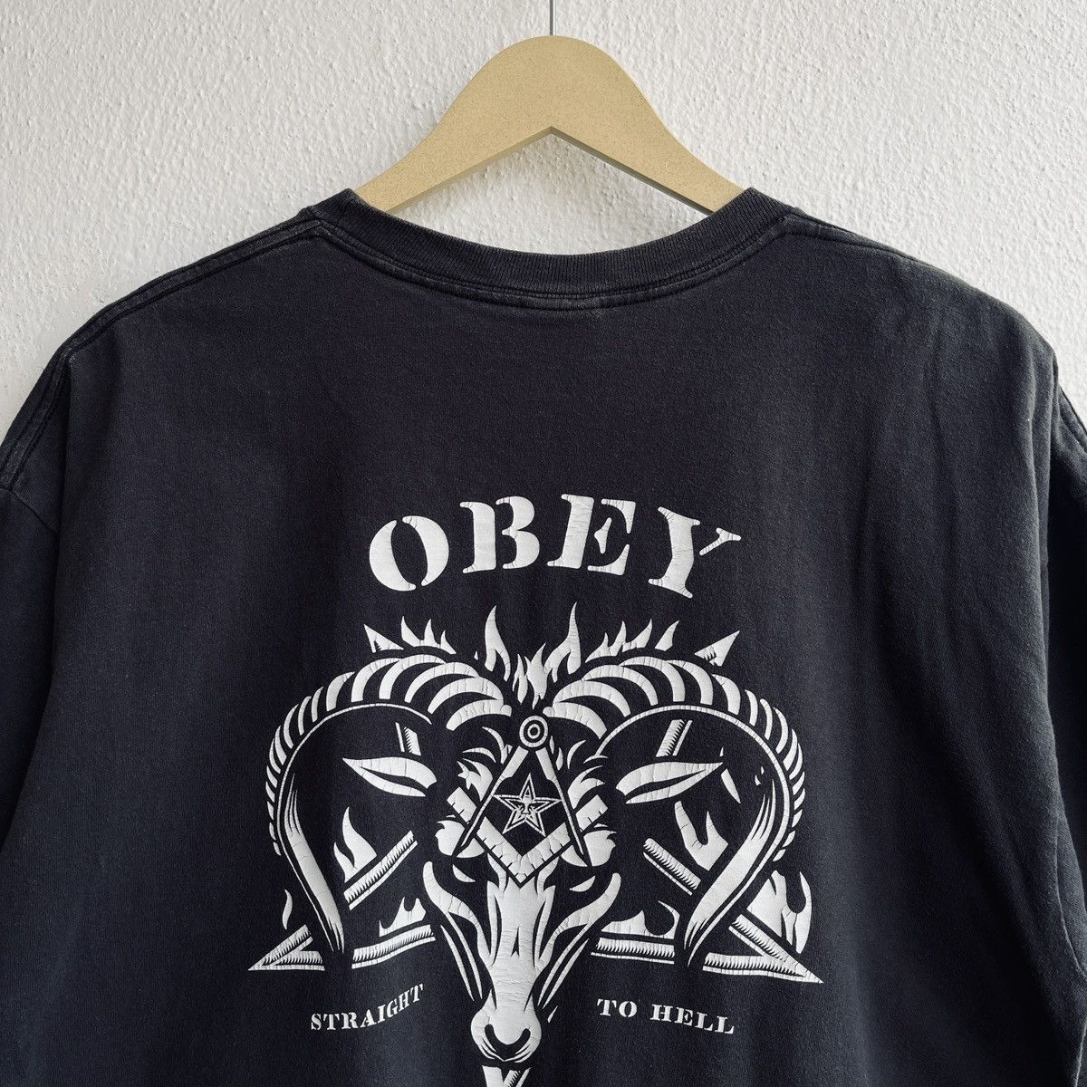 Obey Faded Vintage Y2K Obey Goat Head Straight To Hell TShirt Size US XL / EU 56 / 4 - 18 Thumbnail