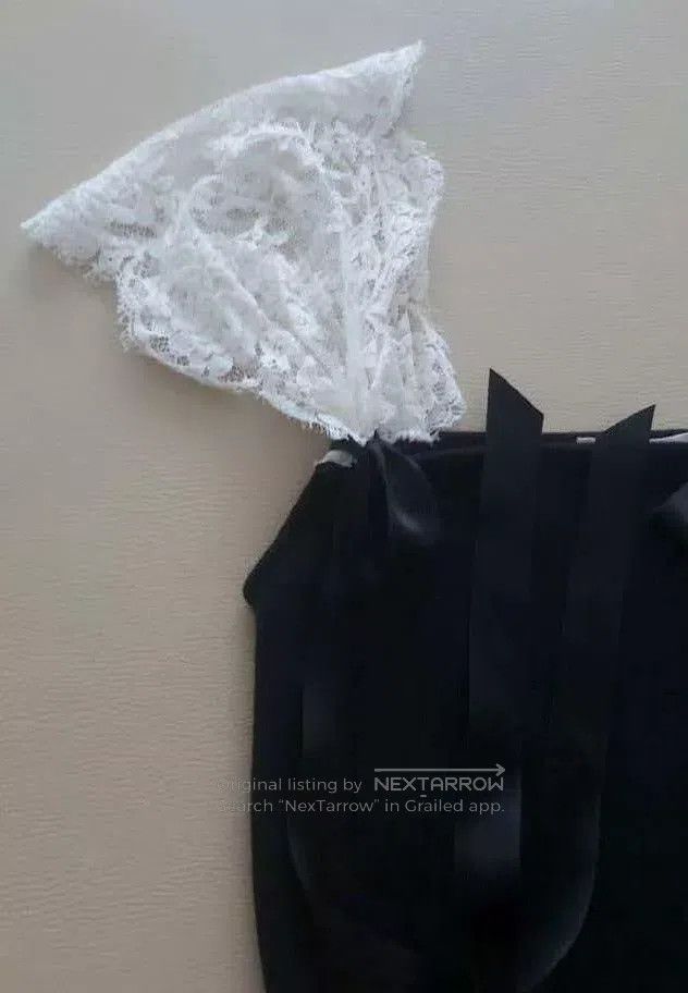 Valentino Valentino Black lace ribbon top Size M / US 6-8 / IT 42-44 - 3 Thumbnail