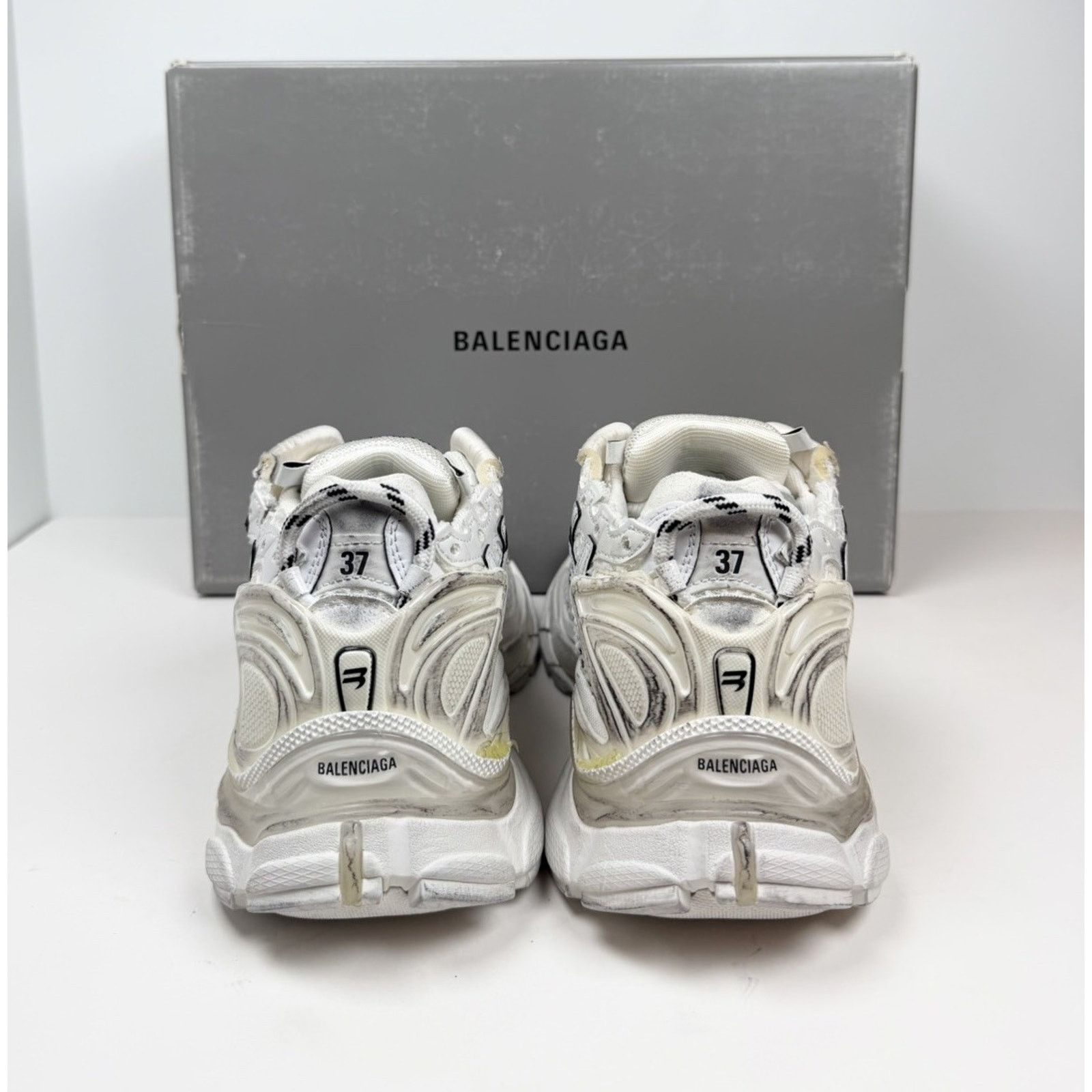 Balenciaga Size 37EU/7W - Balenciaga Runner White Distressed NEW Size US 7 / IT 37 - 5 Thumbnail
