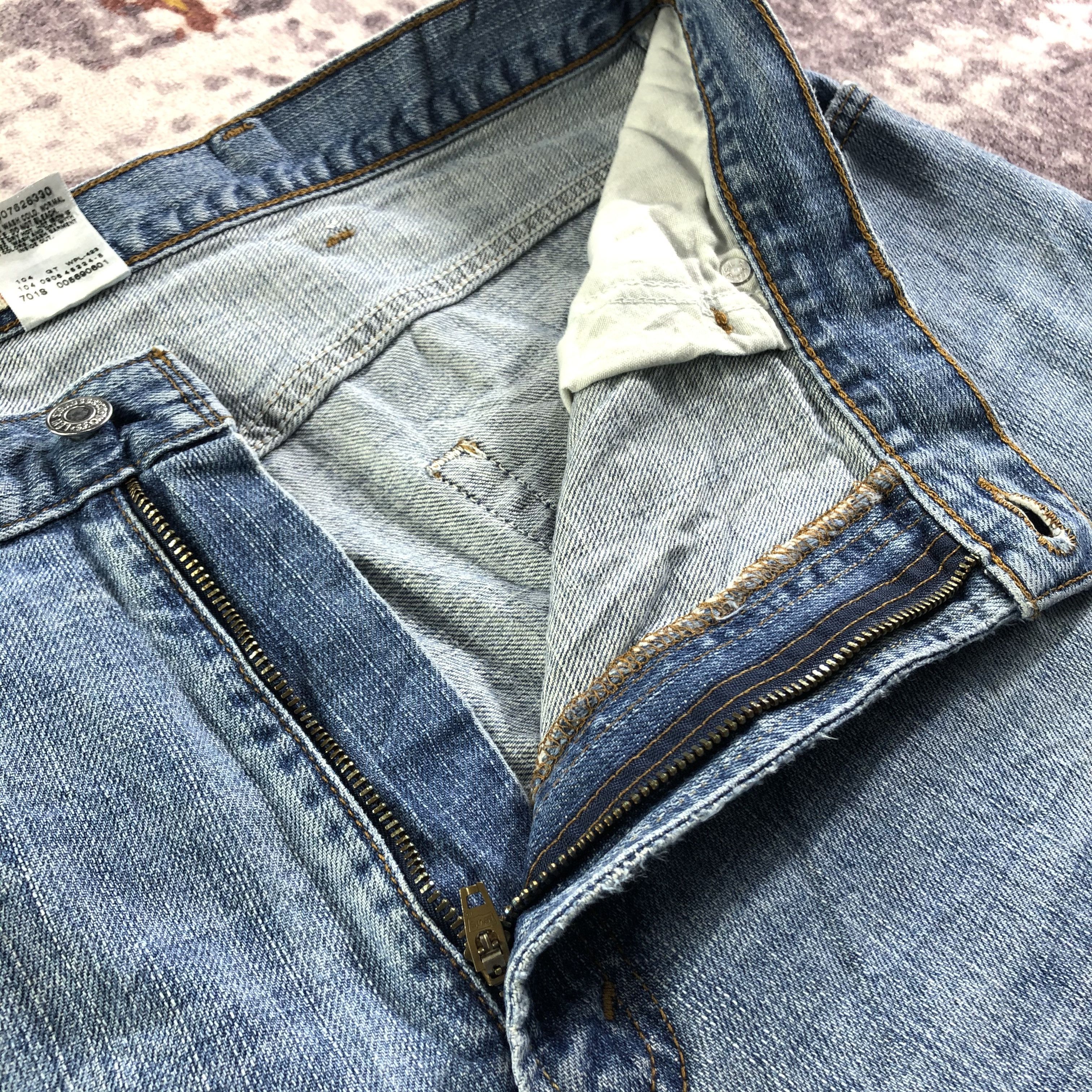 Levi's × Vintage Vintage Blue Wash Levis 569 Jeans-JM3517 Size US 41 - 9 Thumbnail