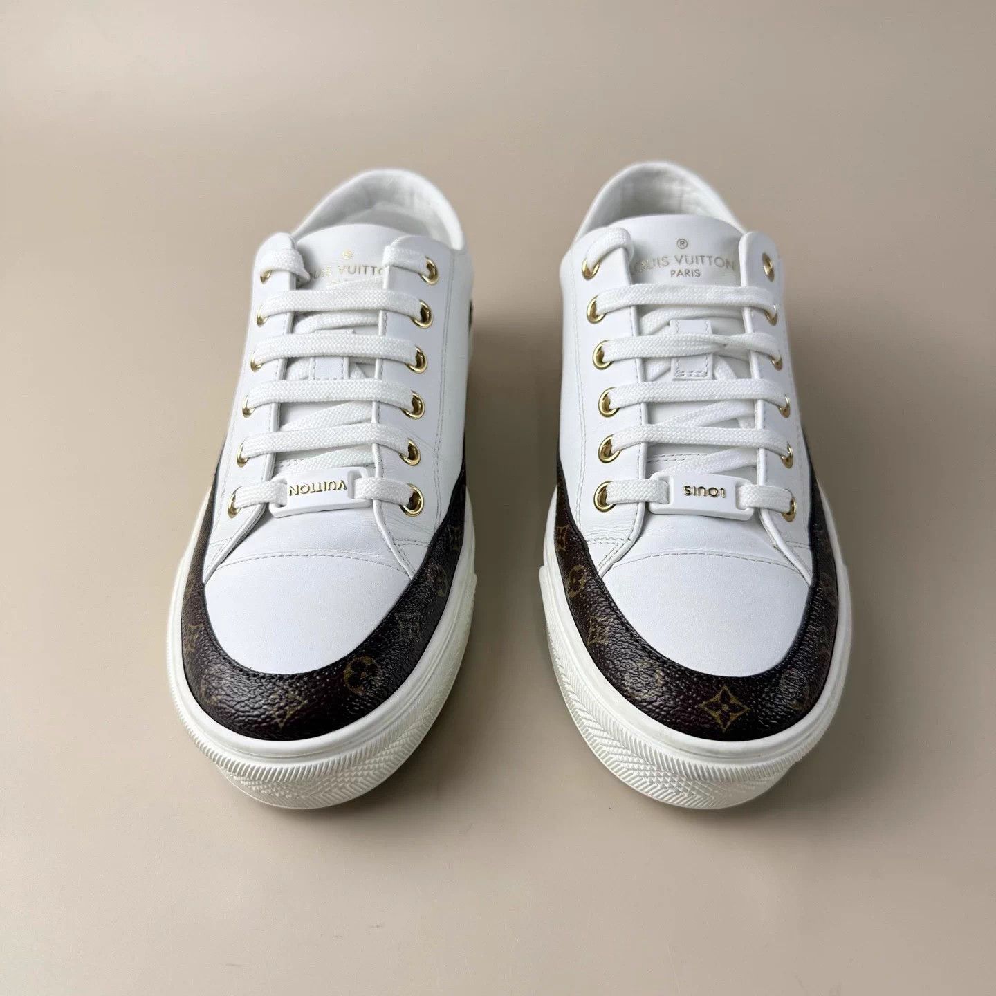 Louis Vuitton LV Monogram white/brown lace-up sneakers 36 99 new Size US 5 / IT 35 - 2 Thumbnail