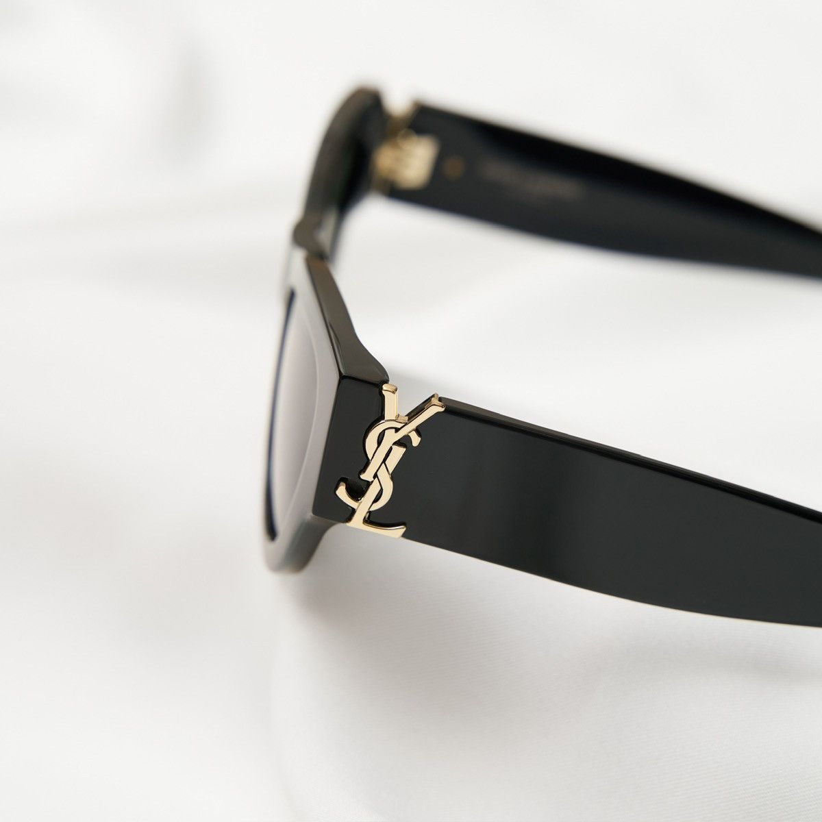 Saint Laurent Paris SAINT LAURENT SL M94 001 SUNGLASSES Size ONE SIZE - 3 Thumbnail