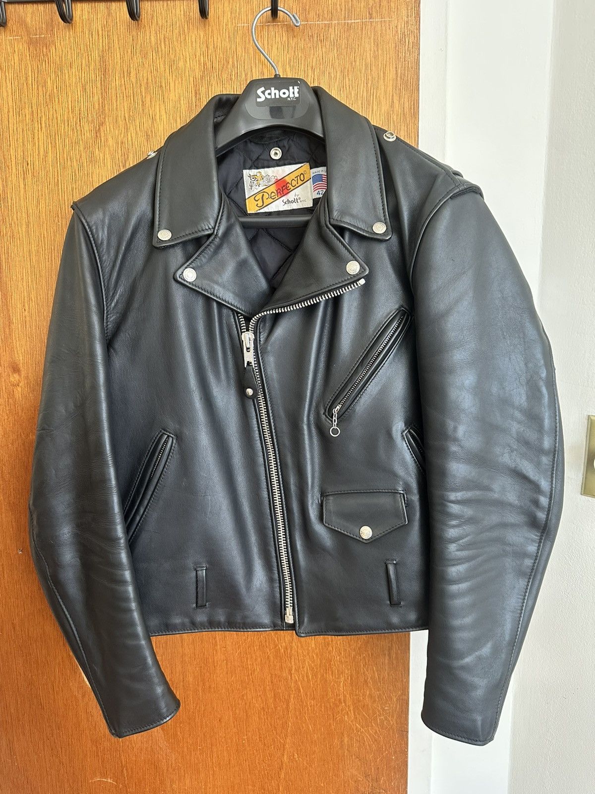 Schott Schott NYC 618 Perfecto black leather jacket – clean version Size US M / EU 48-50 / 2 - 1 Thumbnail