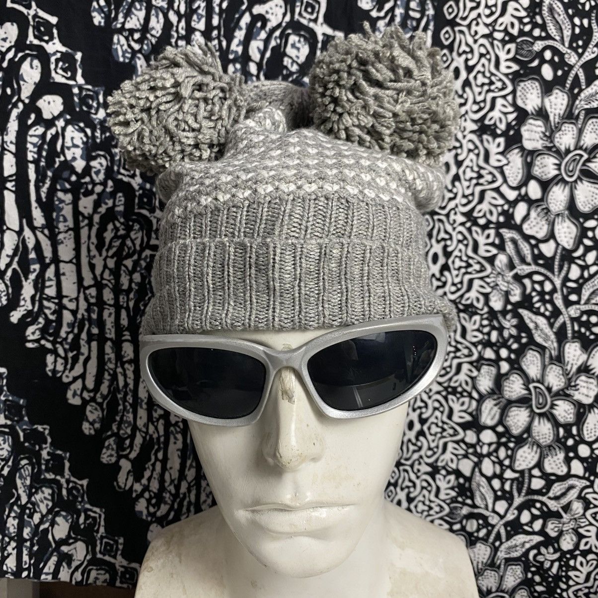 Japanese Brand × Vintage 2000s y2k uniqlo unique beanie hats Size ONE SIZE - 1 Thumbnail