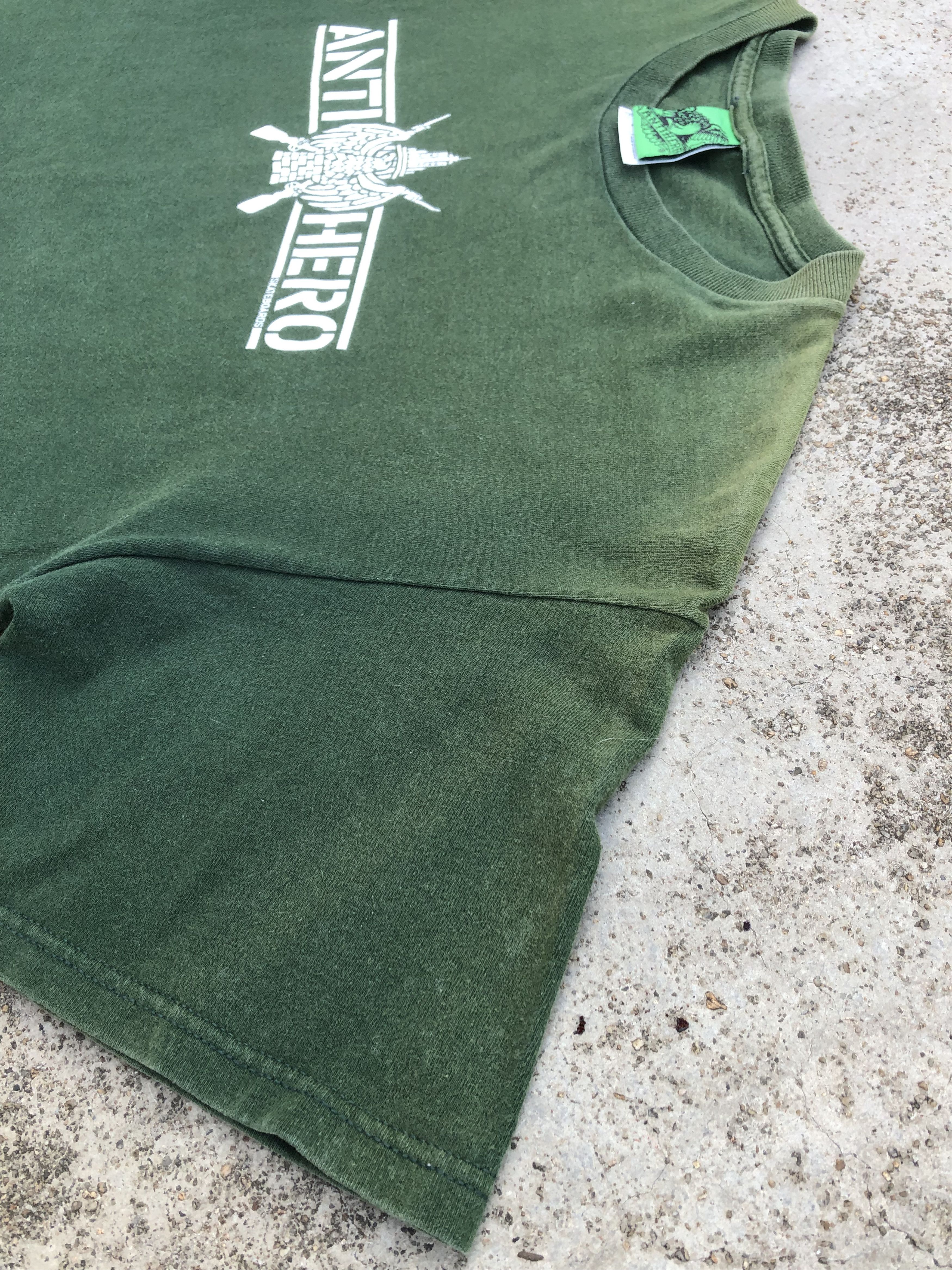 Antihero SUN FADED ANTIHERO LOGO TEE Size US L / EU 52-54 / 3 - 3 Thumbnail