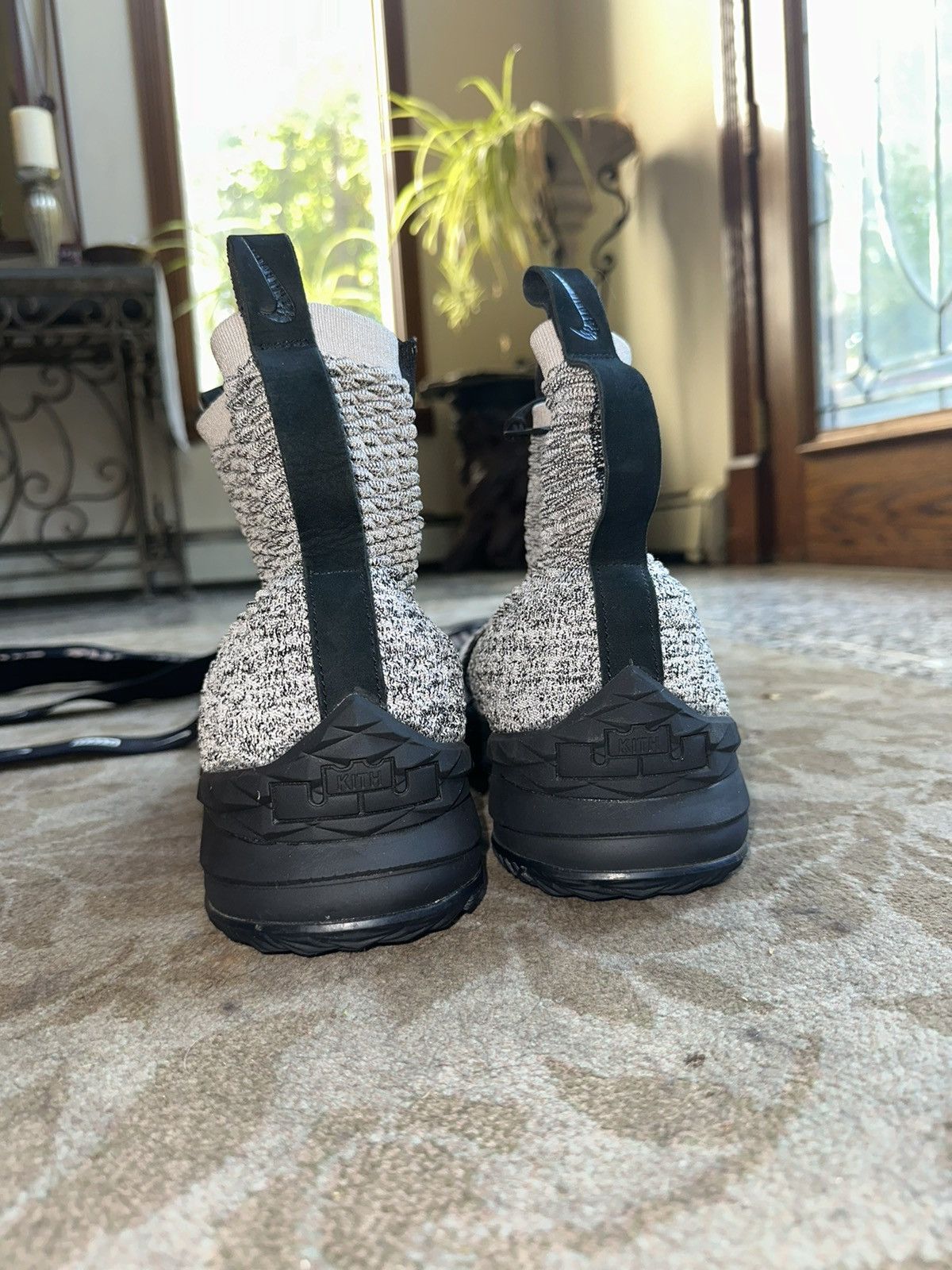 Kith × Nike Kith x LeBron Lifestyle 15 'Concrete' Size US 12 / EU 45 - 10 Thumbnail