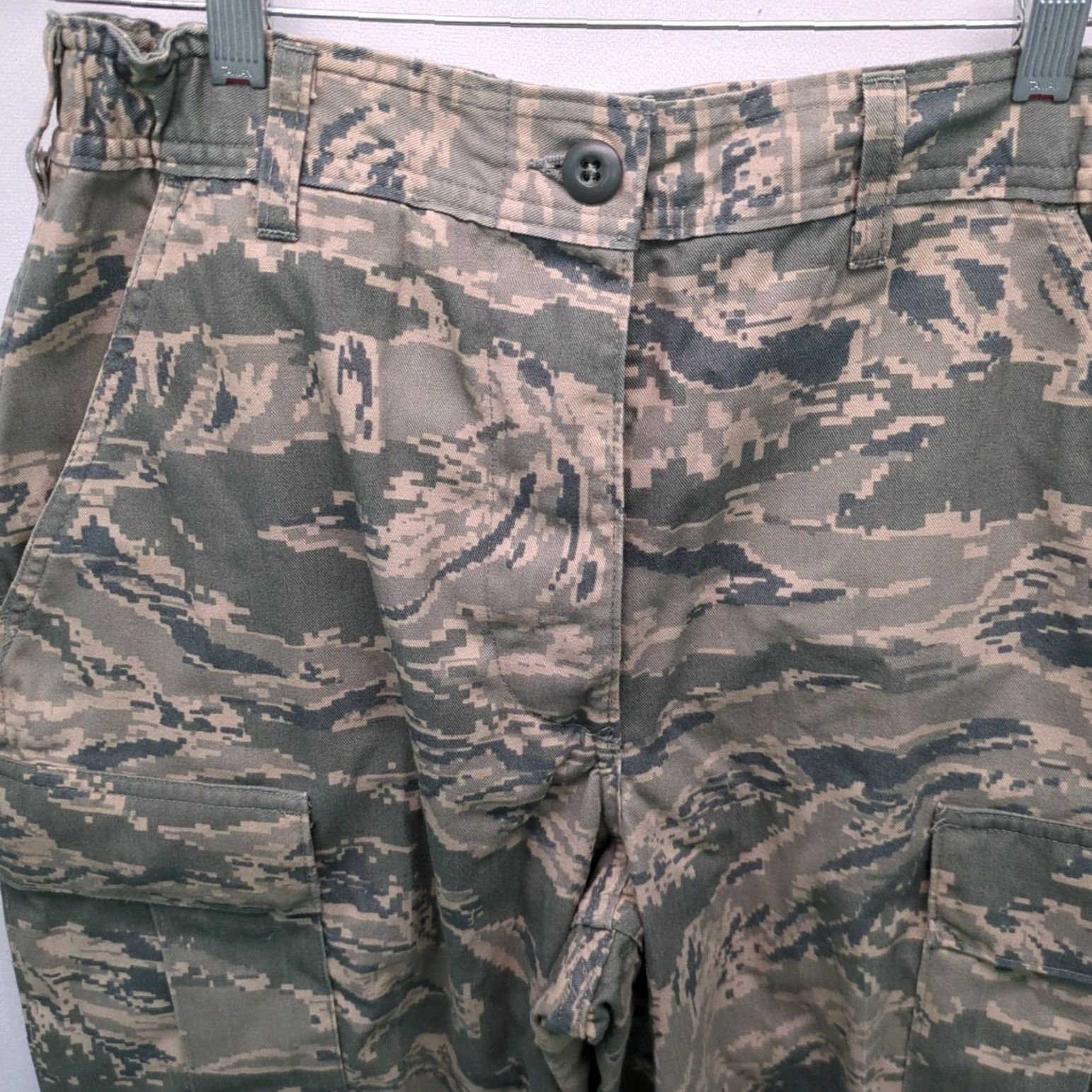 Vintage VINTAGE U.S. Air Force Womens Pants Trouser Utility Cargo Camouflage Green Tan Short 10S Size 32" / US 10 / IT 46 - 6 Thumbnail