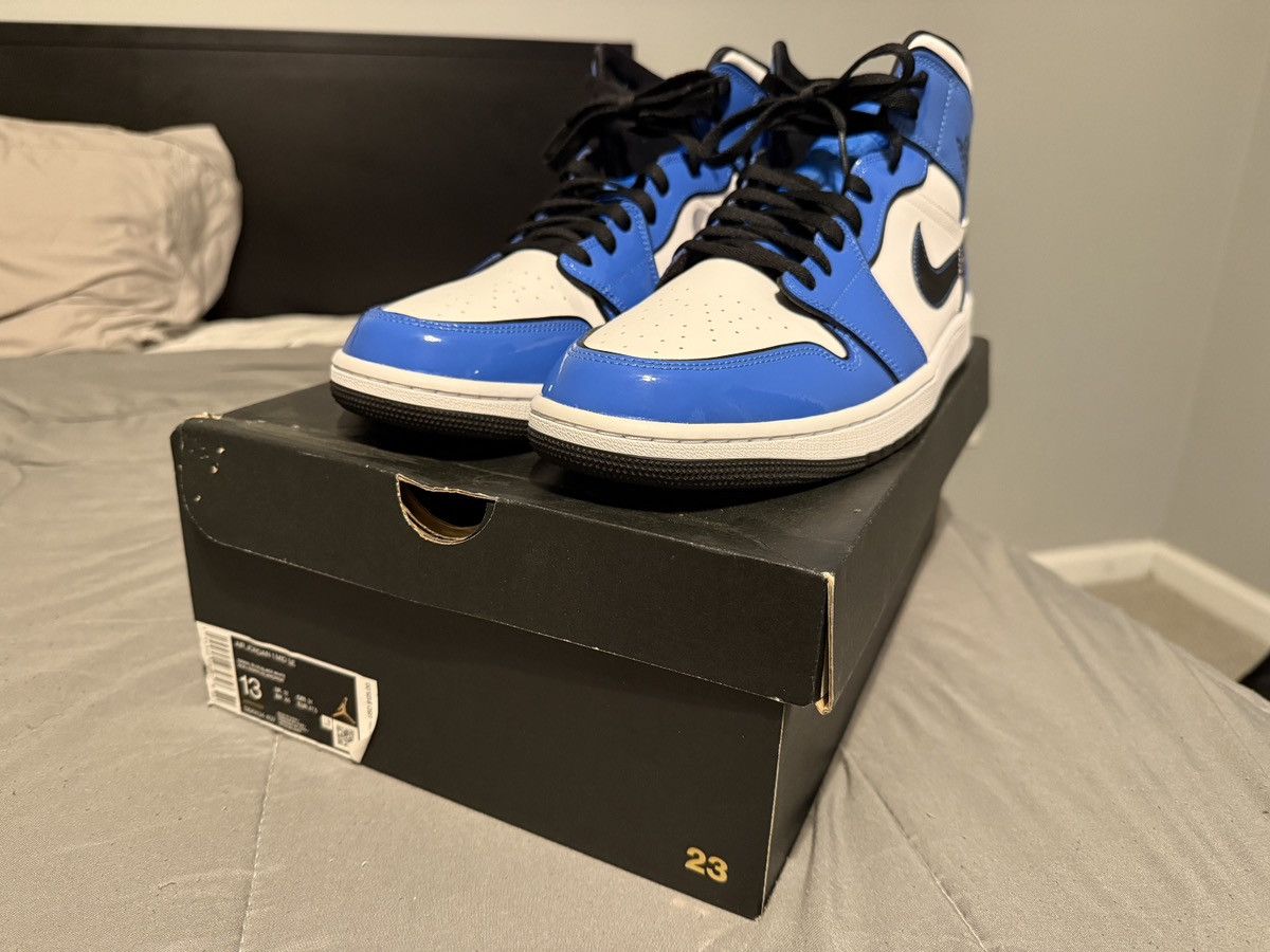 Signal Blue