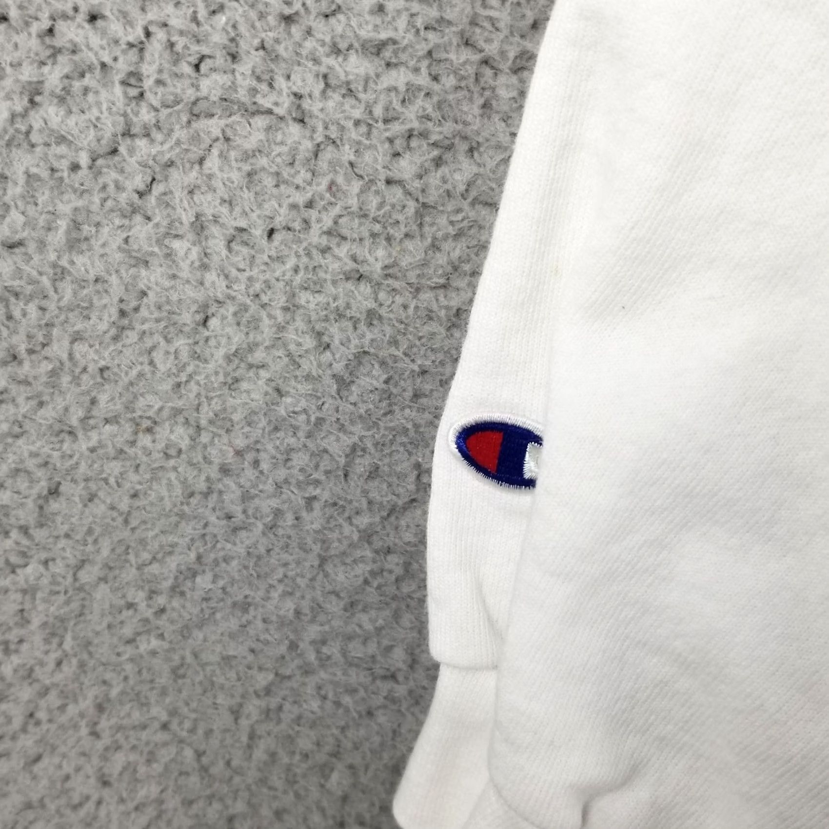 Champion Champion Sweatshirt XL White Vintage Crewneck Pullover Men 90s Classic All Seasons Reverse Weave Logo Embroidered Pullover Sweatshirt Size US XL / EU 56 / 4 - 7 Thumbnail
