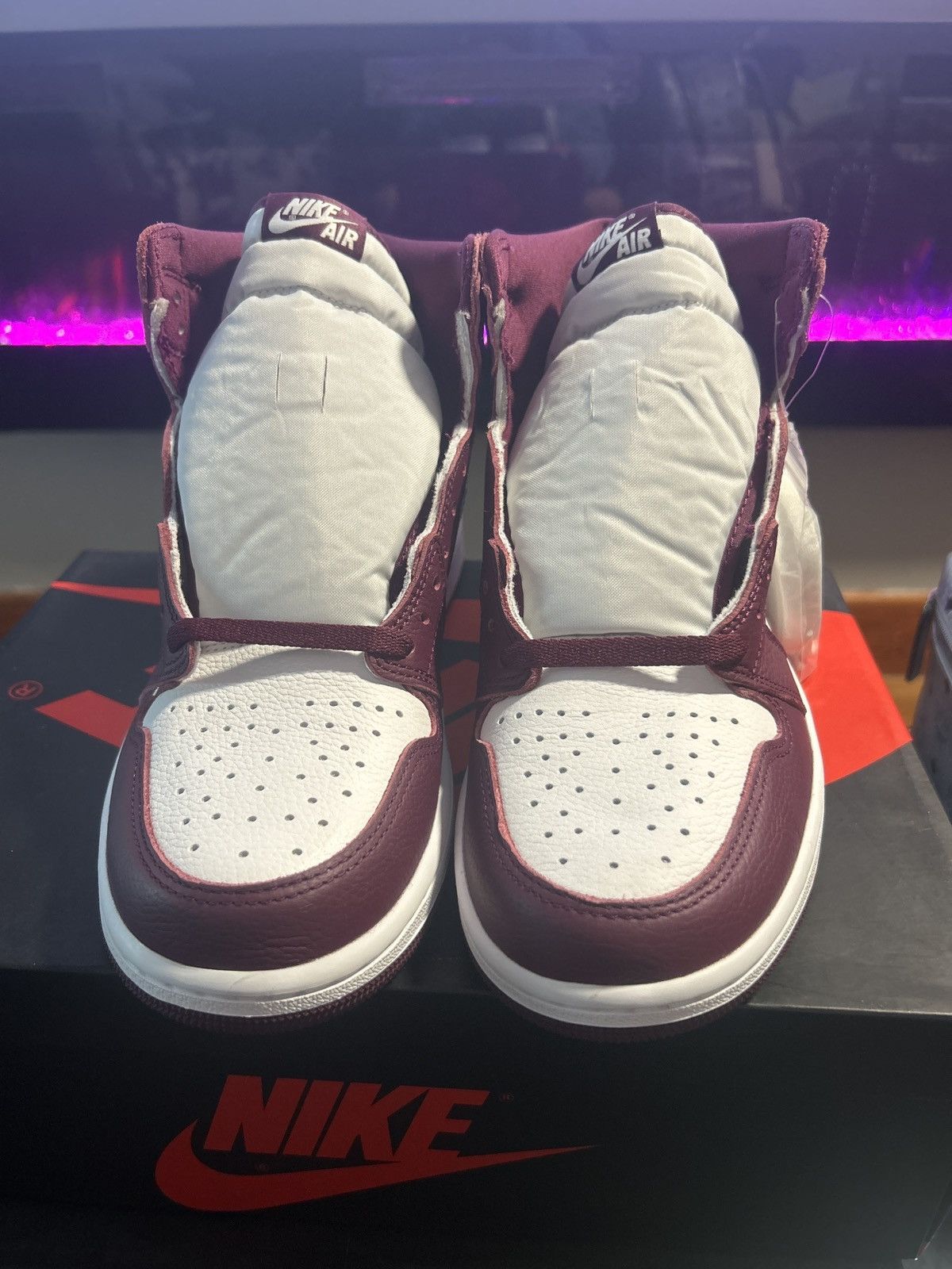 Jordan Brand Jordan 1 Bordeaux Size US 10 / EU 43 - 4 Thumbnail