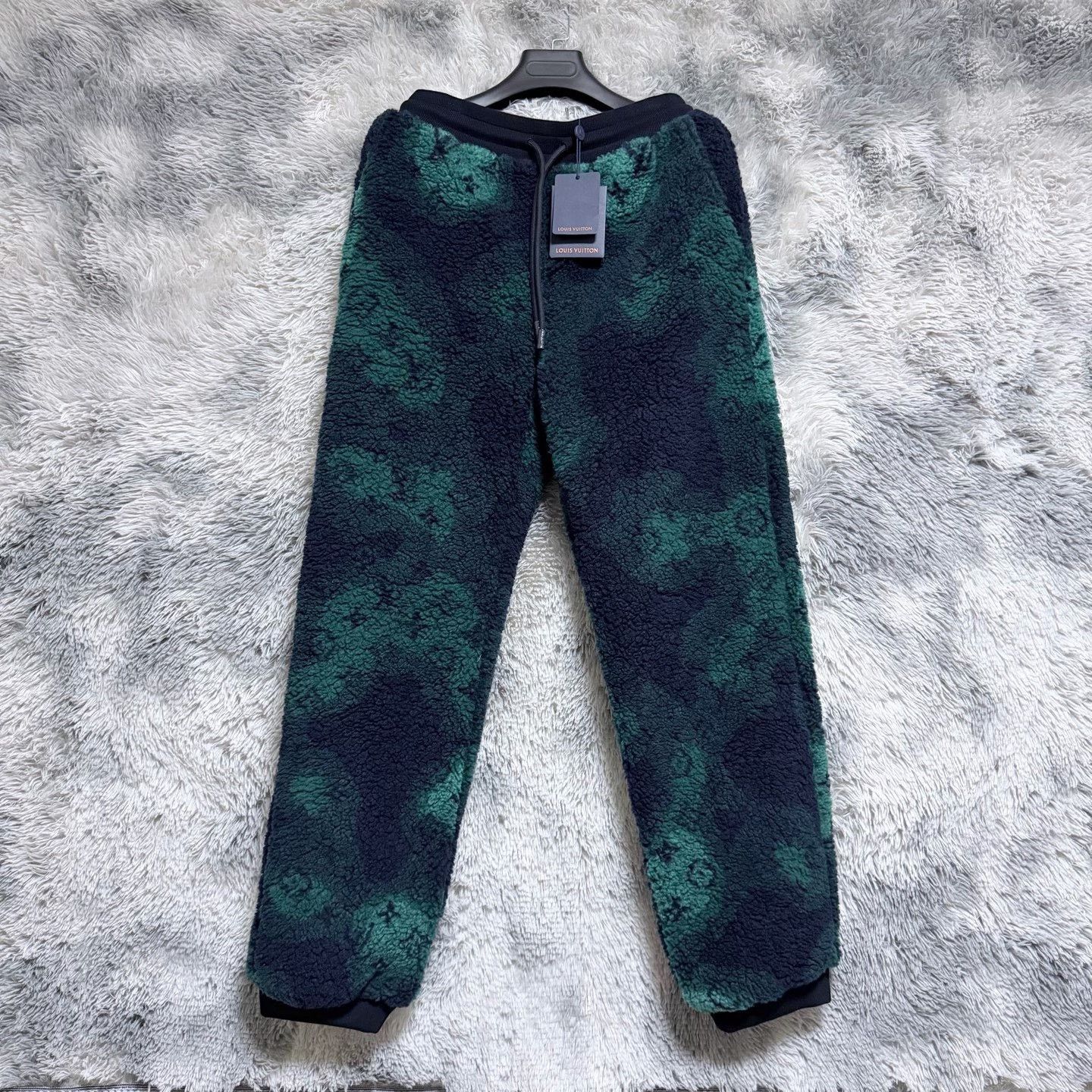 Louis Vuitton Louis Vuitton Item Designer Casual Size US S / EU 44-46 / 1 - 1 Thumbnail